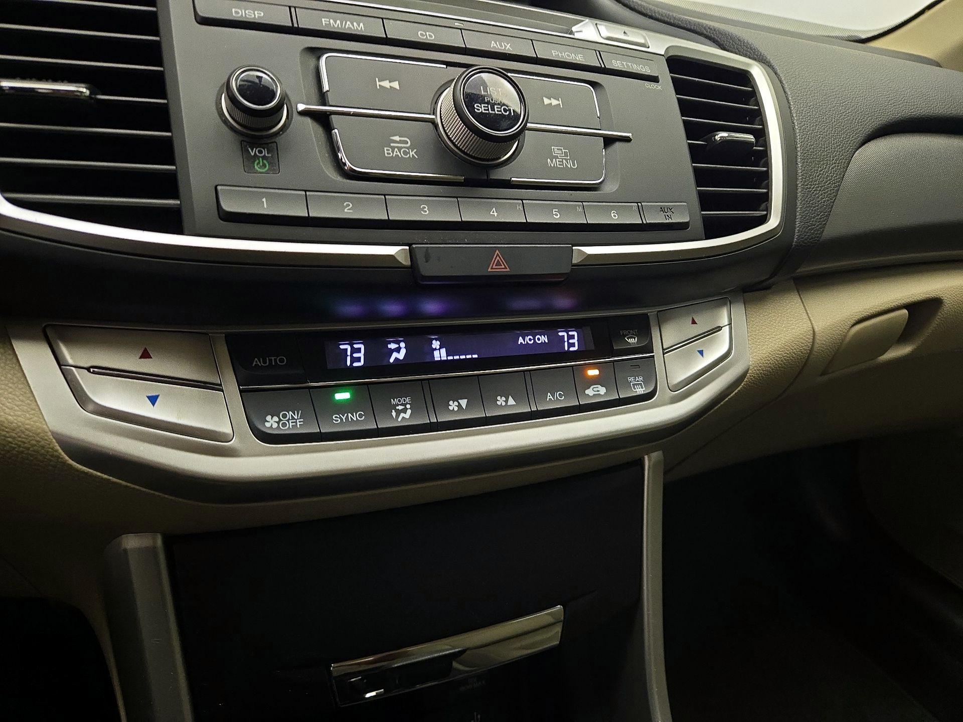 Thumbnail: 2015 Honda Accord - 16