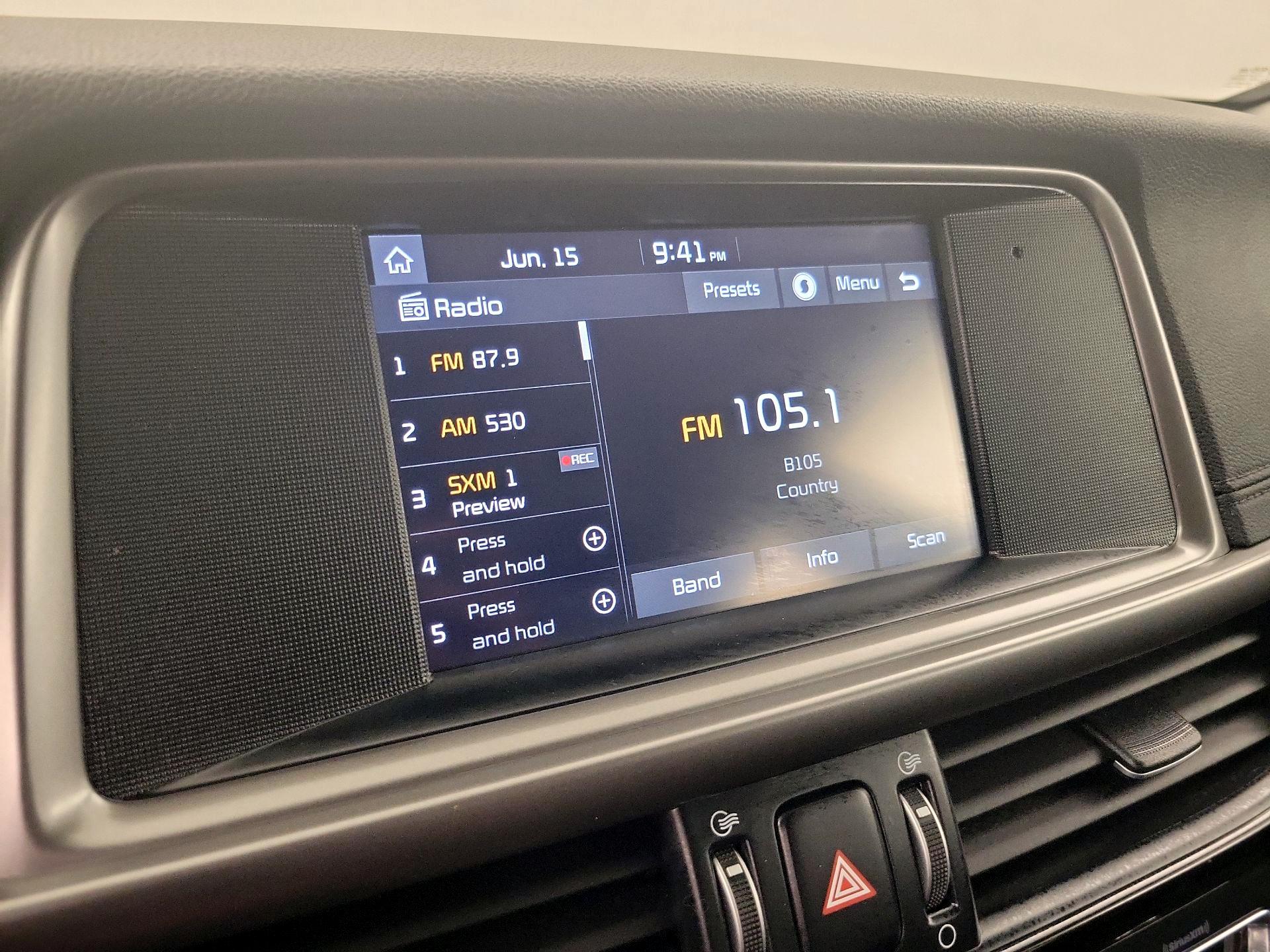 Thumbnail: 2018 Kia Optima - 15
