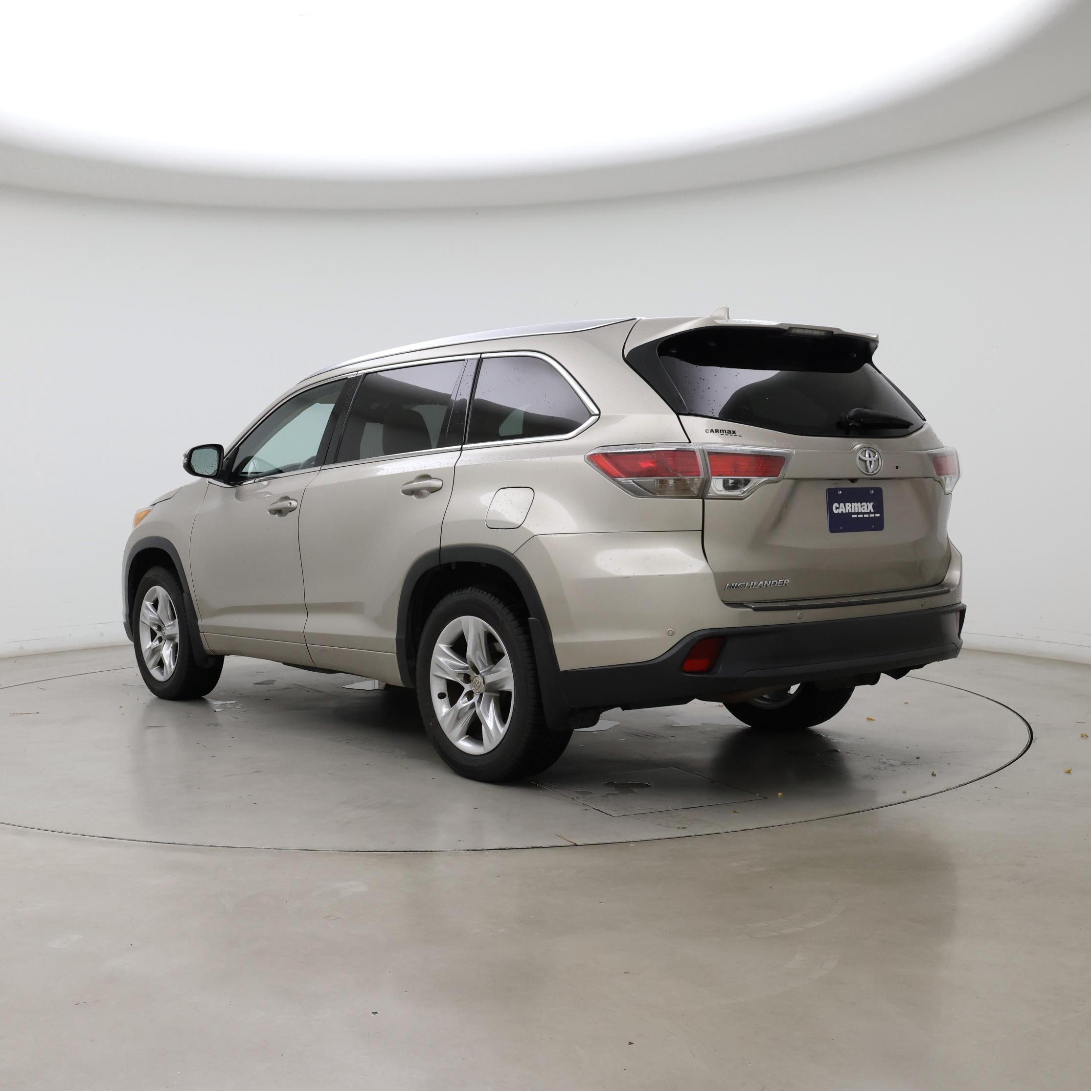 Thumbnail: 2015 Toyota Highlander - 2