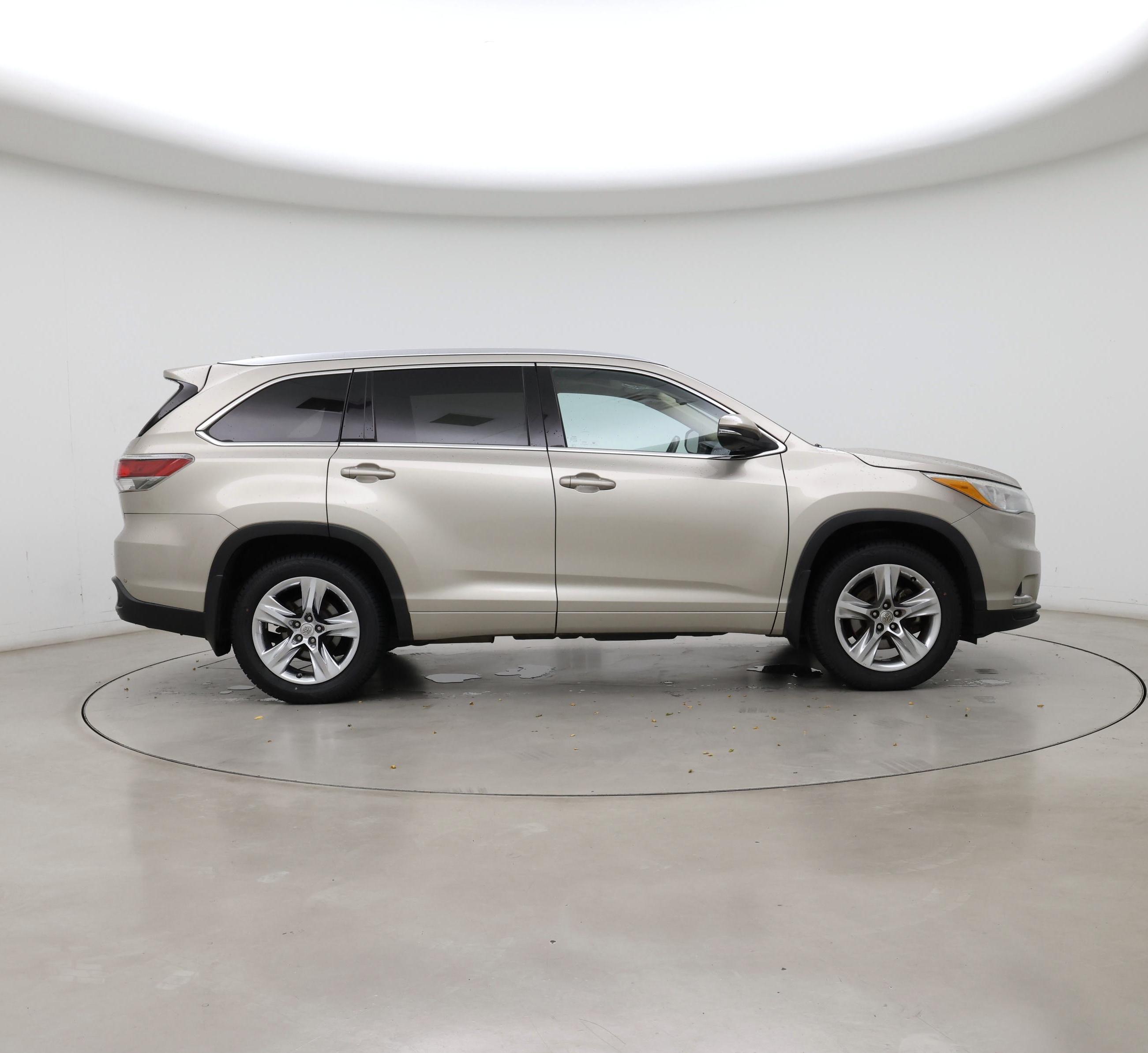 Thumbnail: 2015 Toyota Highlander - 7