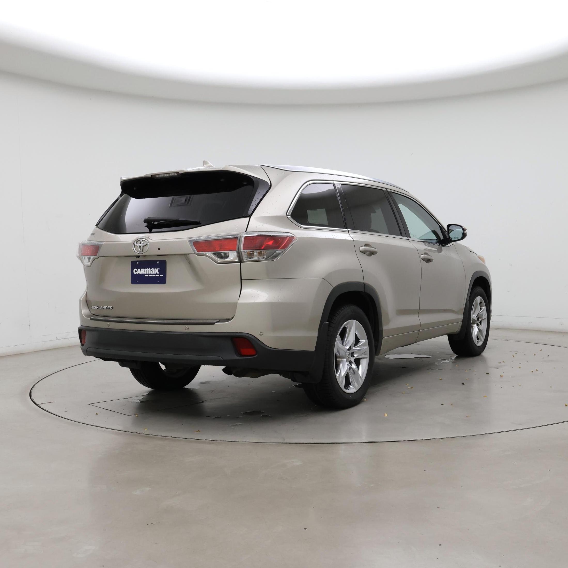 Thumbnail: 2015 Toyota Highlander - 8