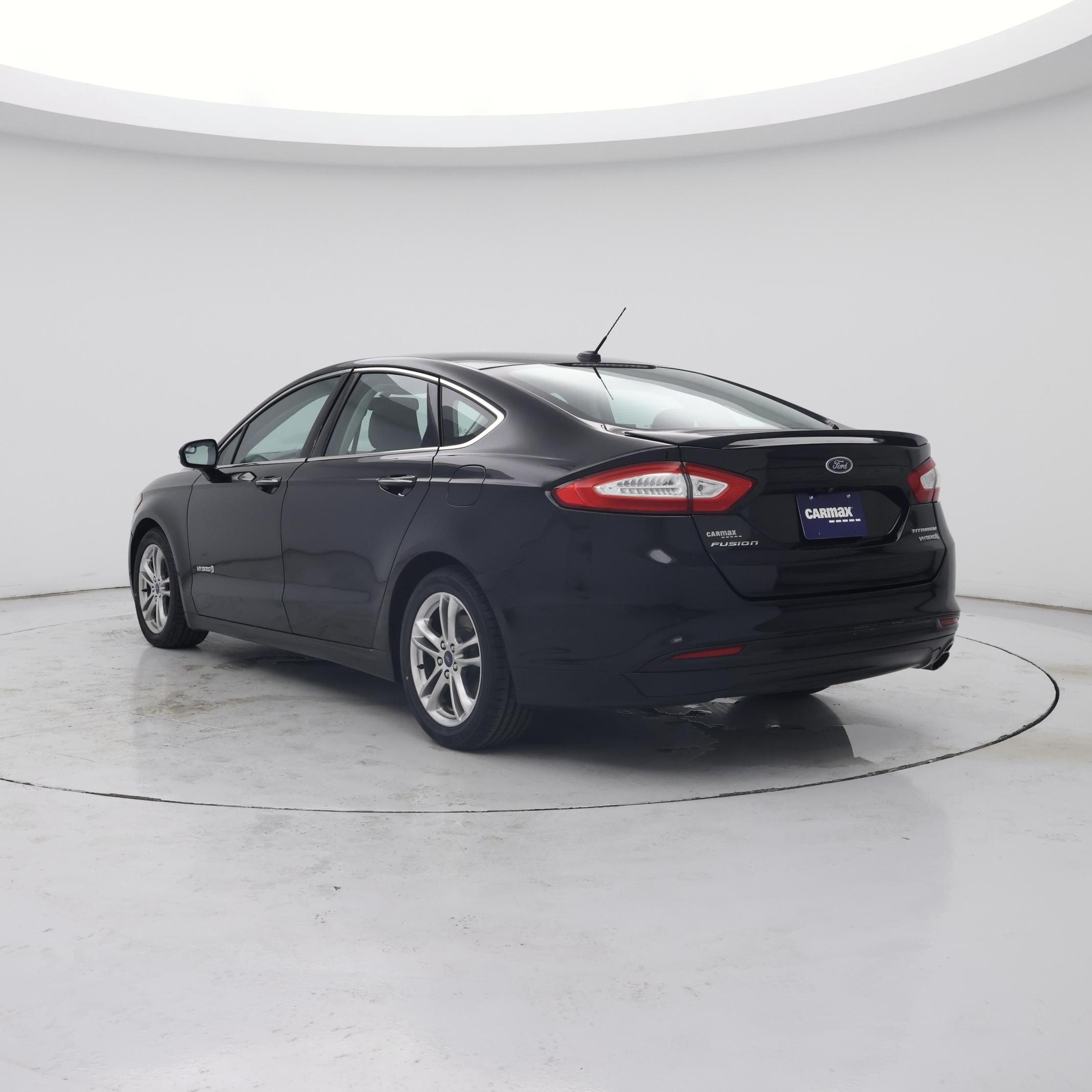 Thumbnail: 2016 Ford Fusion - 2
