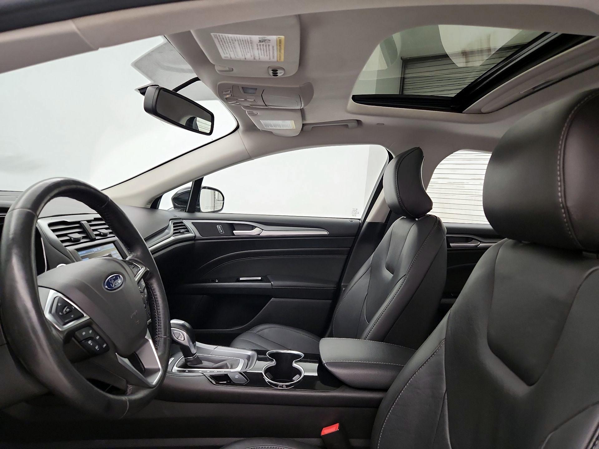 Thumbnail: 2016 Ford Fusion - 19