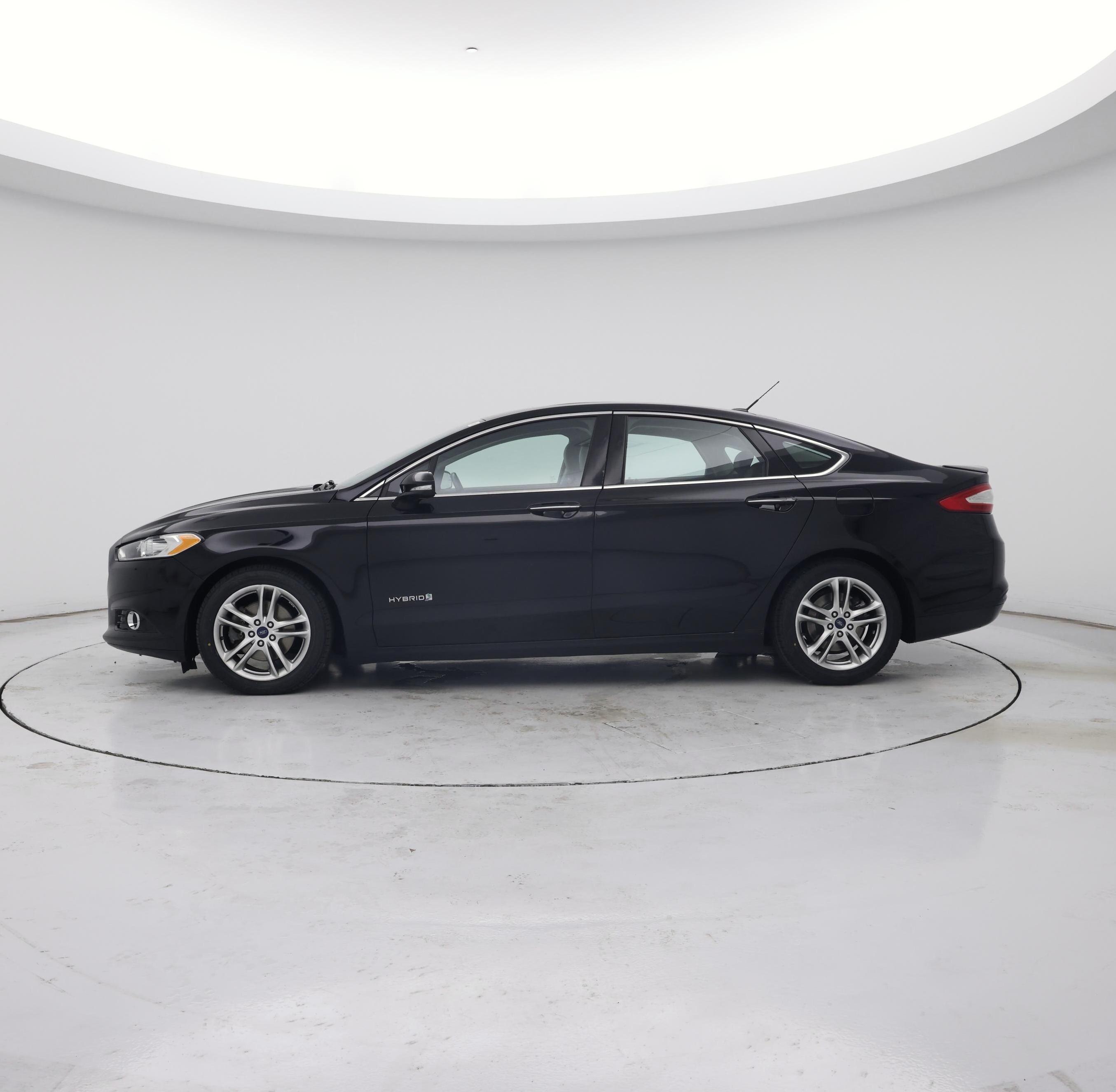 Thumbnail: 2016 Ford Fusion - 3