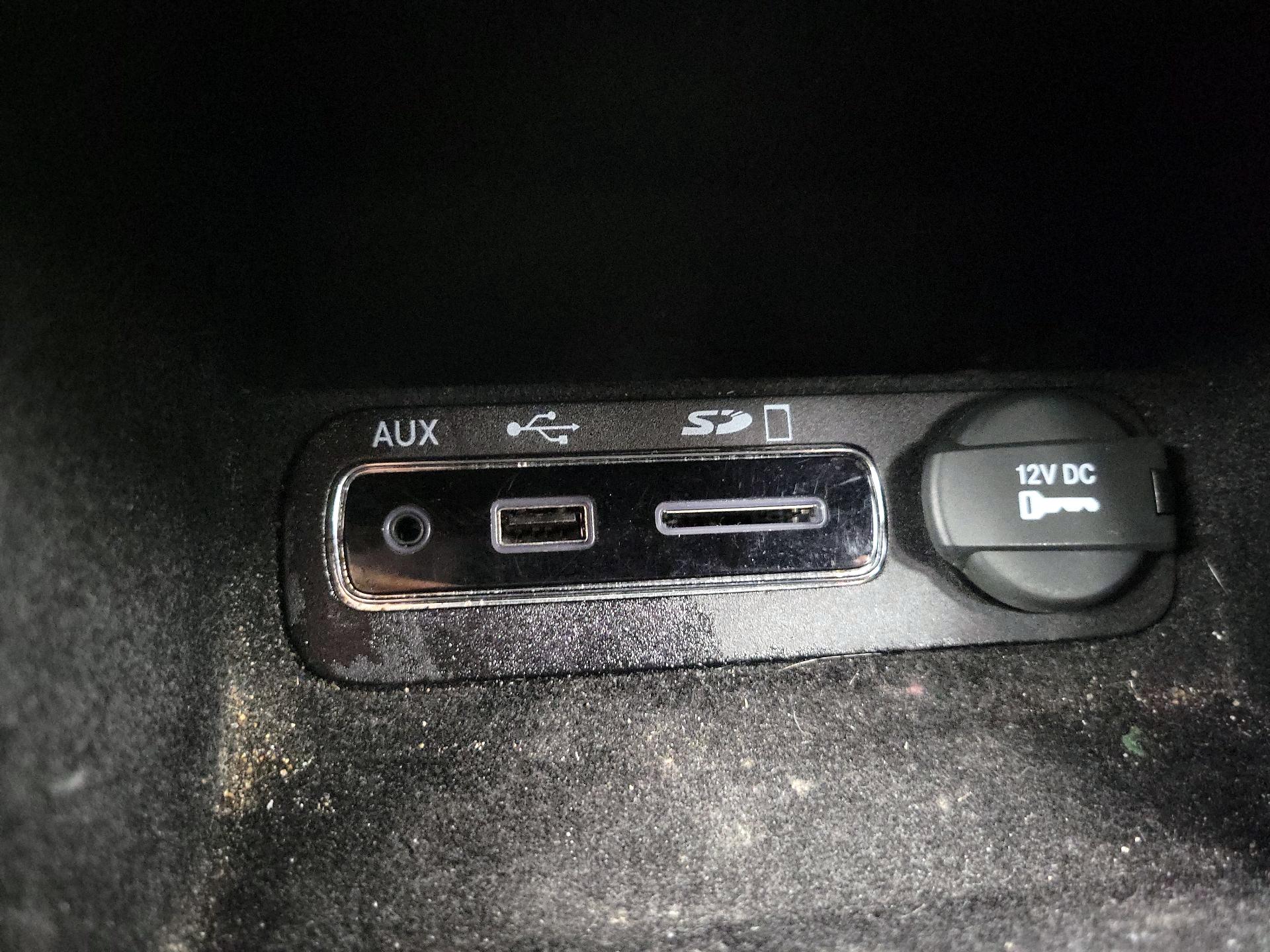 Thumbnail: 2014 Jeep Grand Cherokee - 19