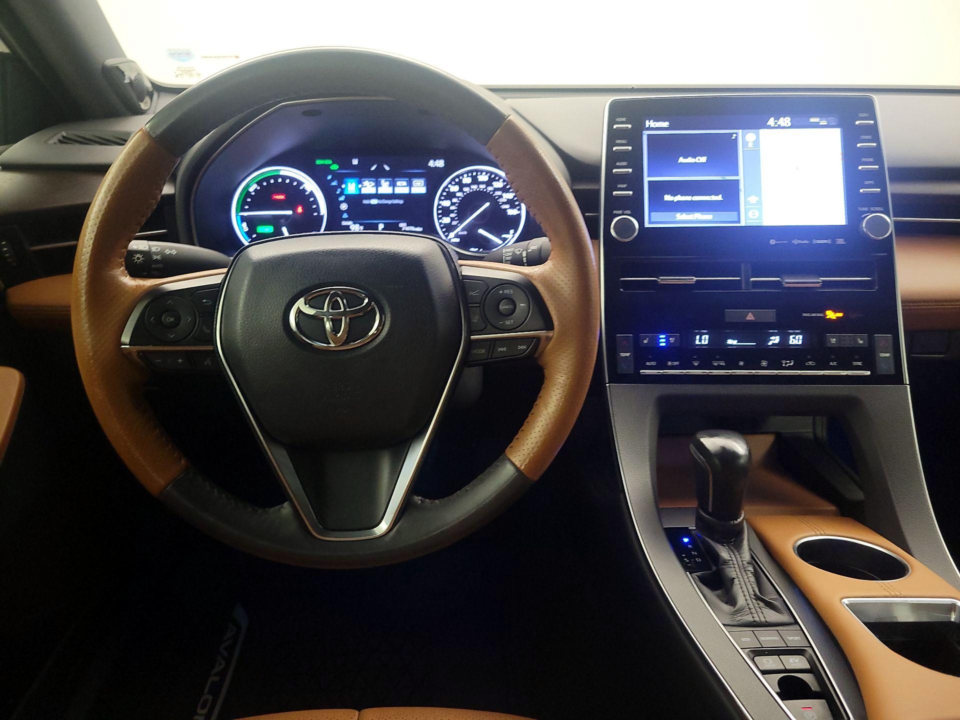 Thumbnail: 2021 Toyota Avalon - 10