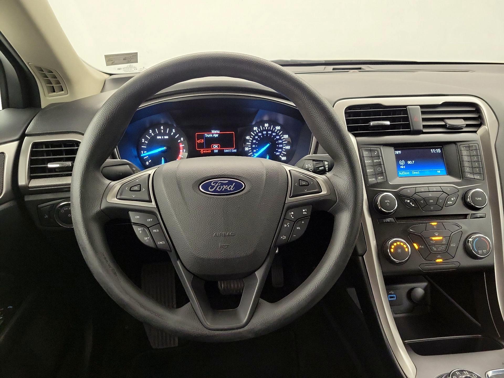 Thumbnail: 2017 Ford Fusion - 10