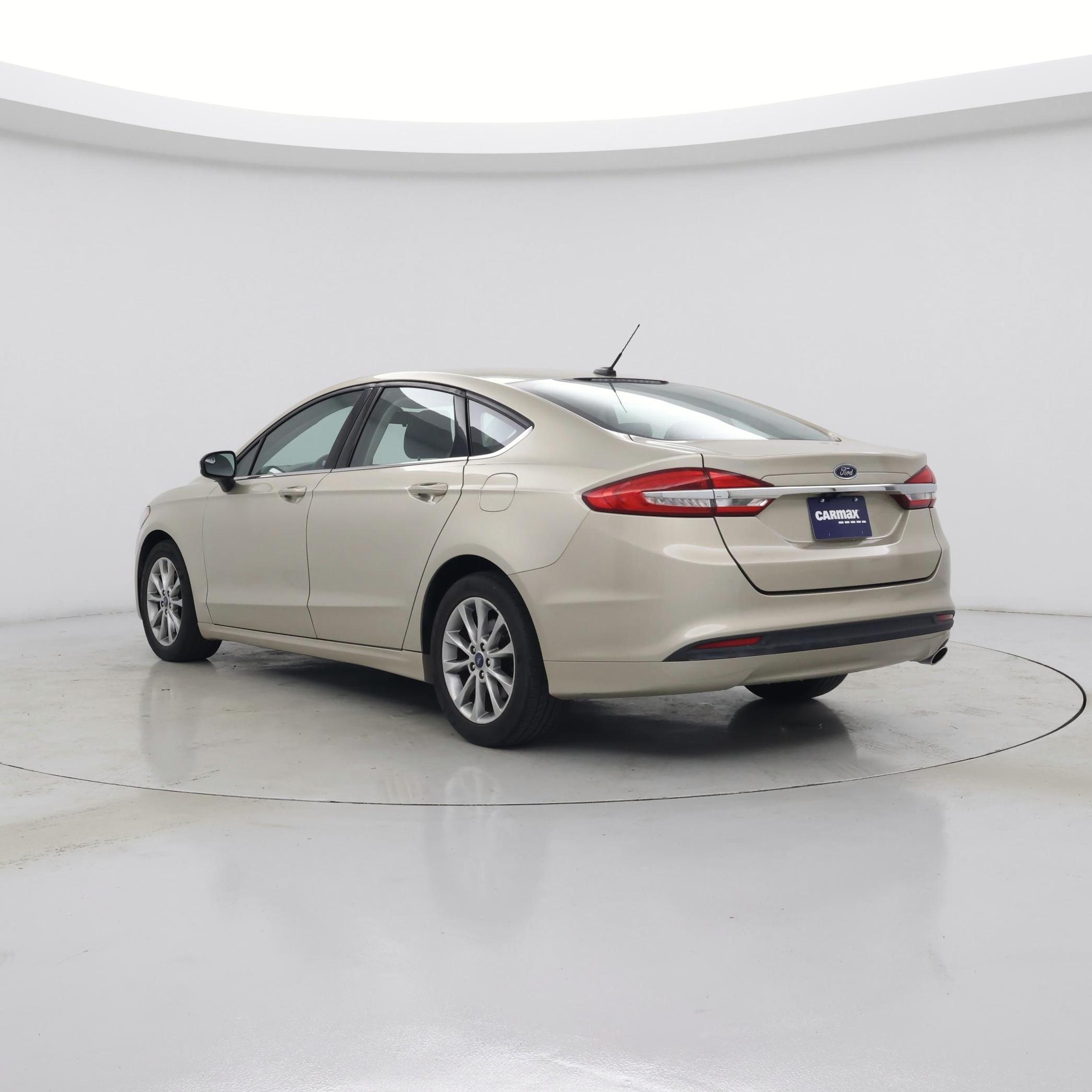 Thumbnail: 2017 Ford Fusion - 2