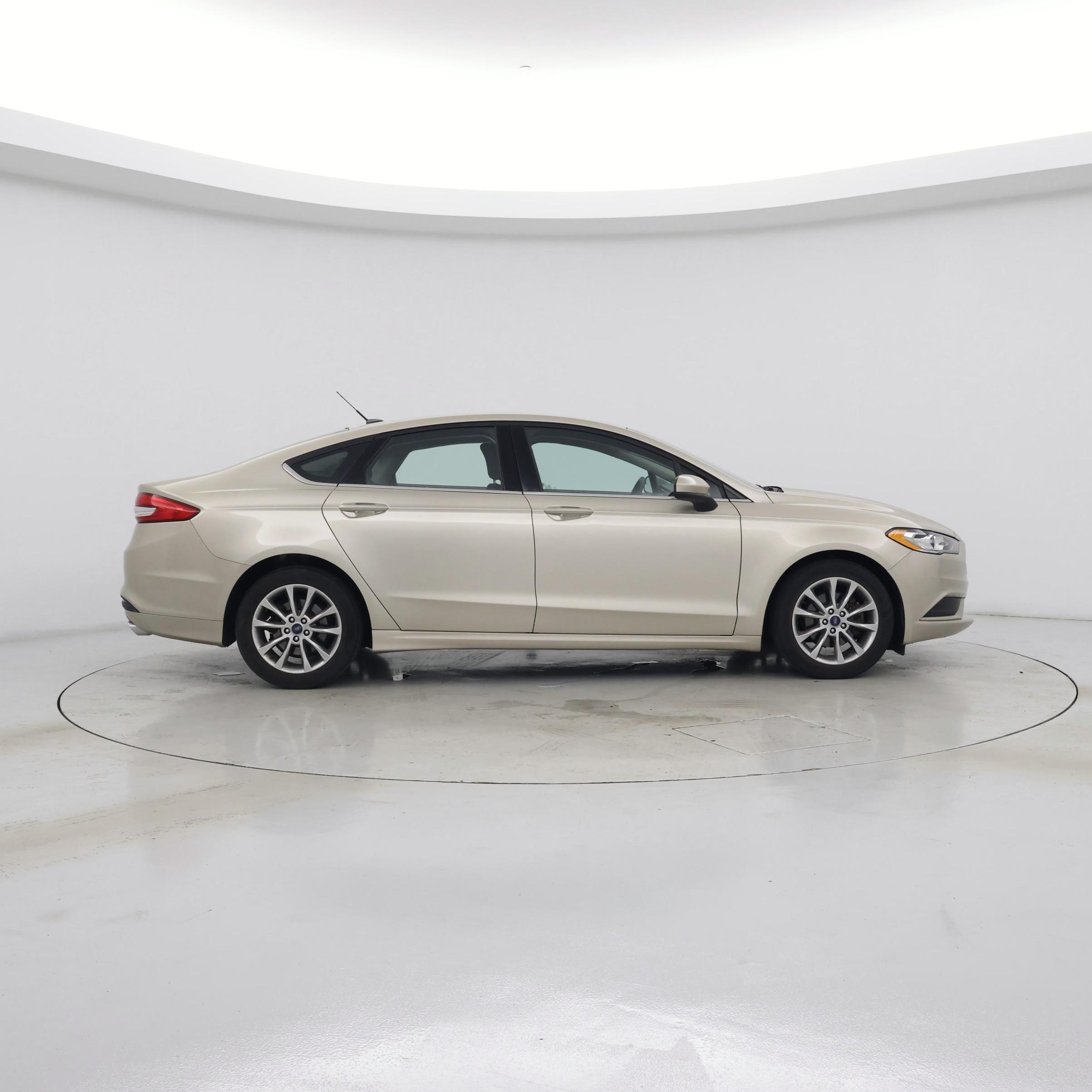 Thumbnail: 2017 Ford Fusion - 7