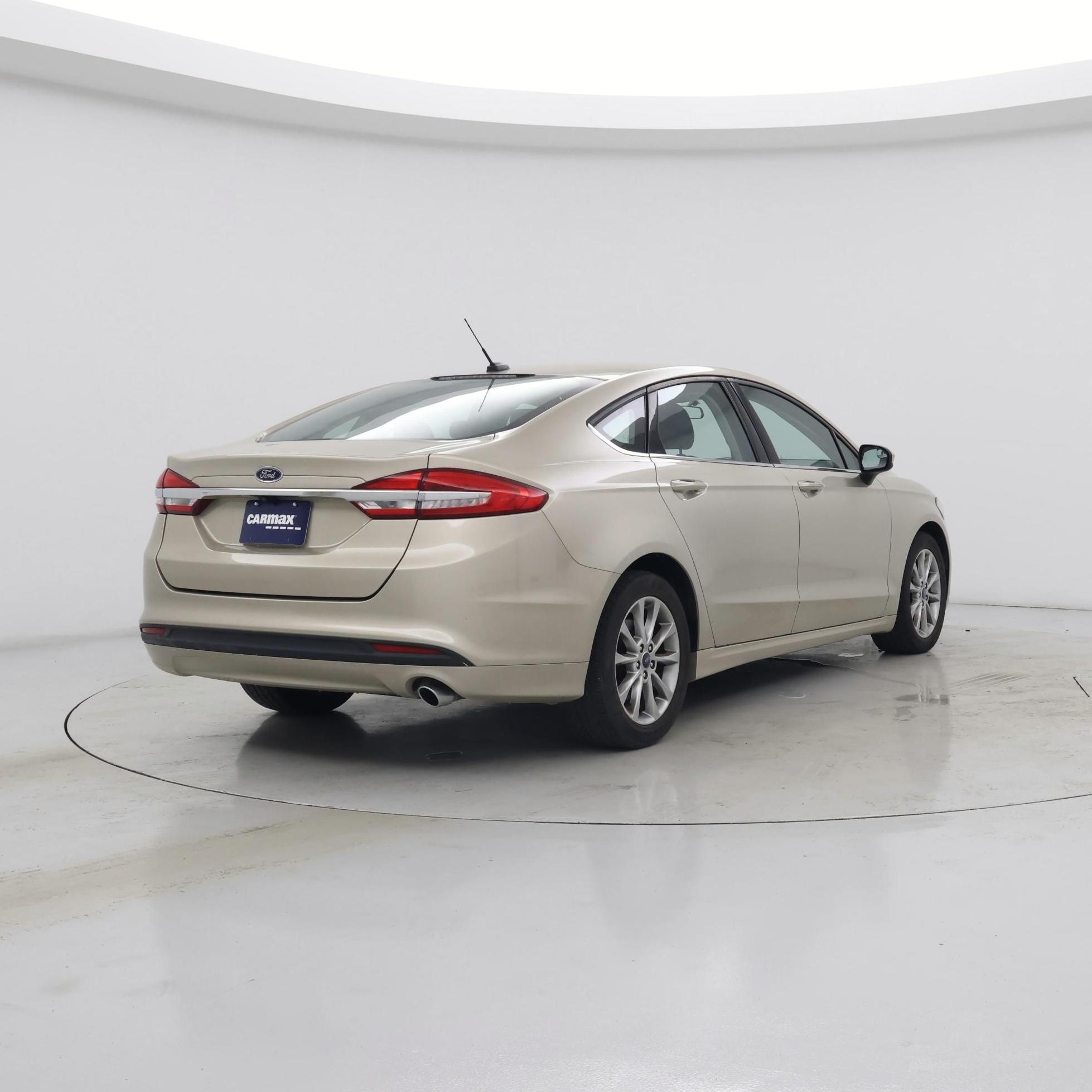 Thumbnail: 2017 Ford Fusion - 8