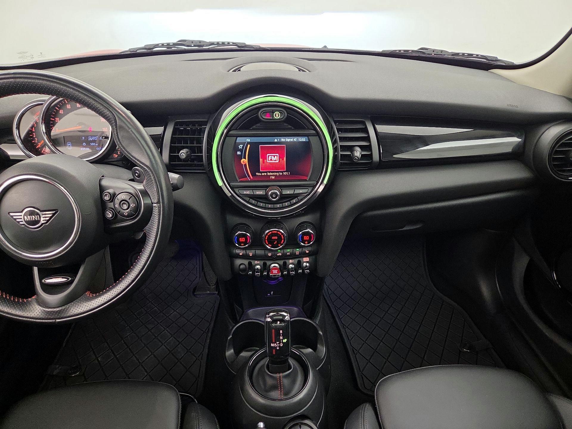 Thumbnail: 2021 MINI Cooper Hardtop - 9