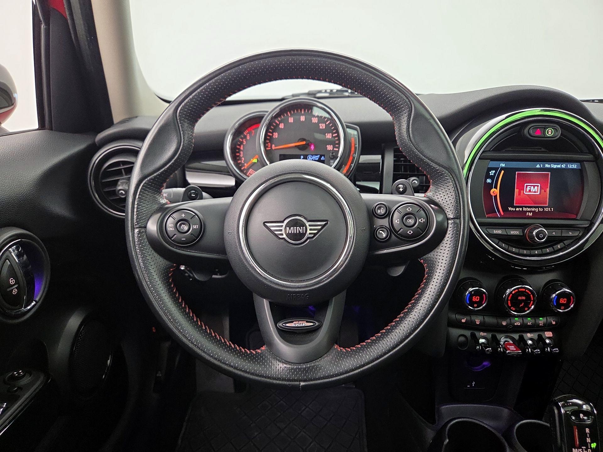 Thumbnail: 2021 MINI Cooper Hardtop - 10