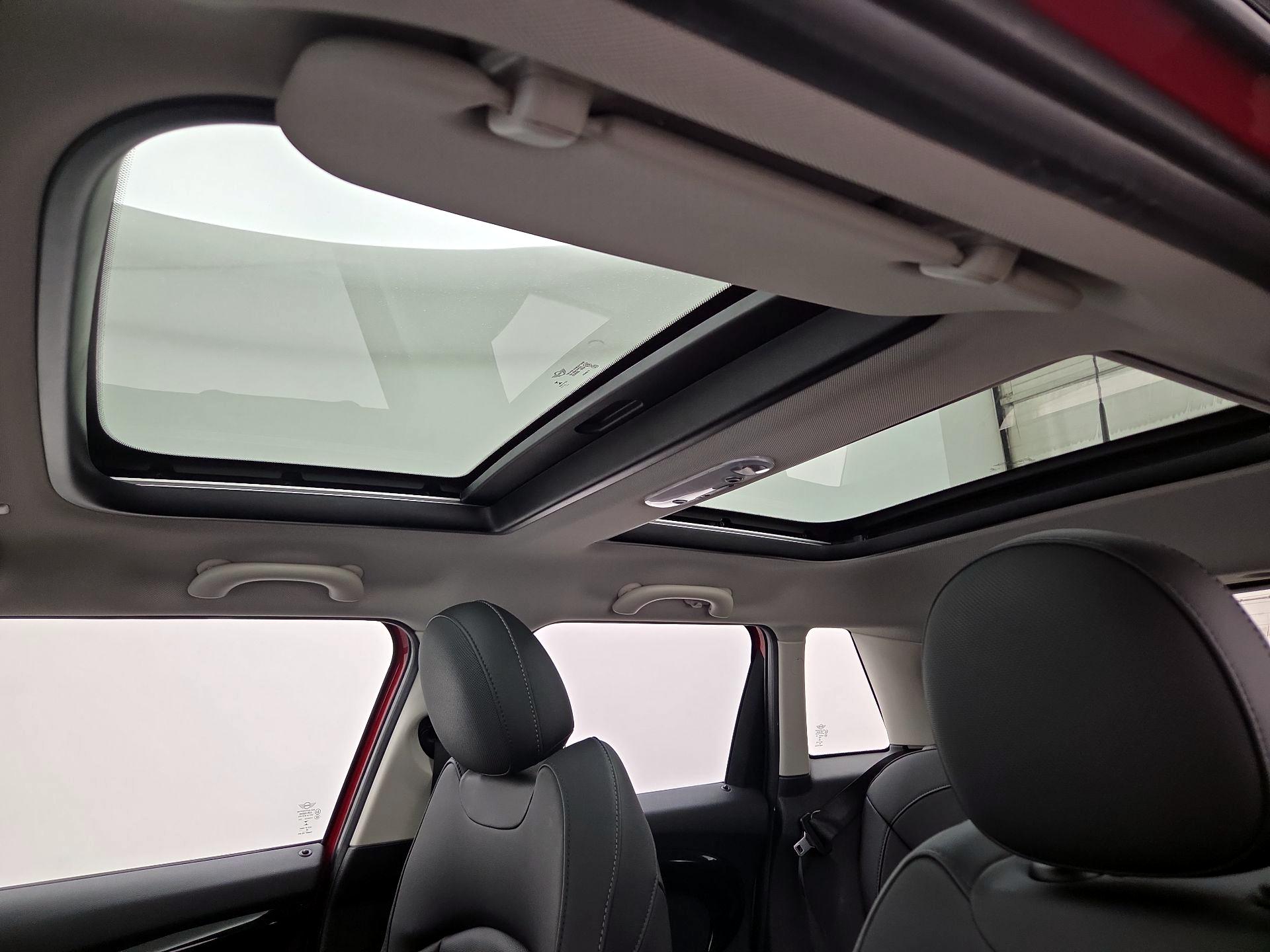 Thumbnail: 2021 MINI Cooper Hardtop - 19