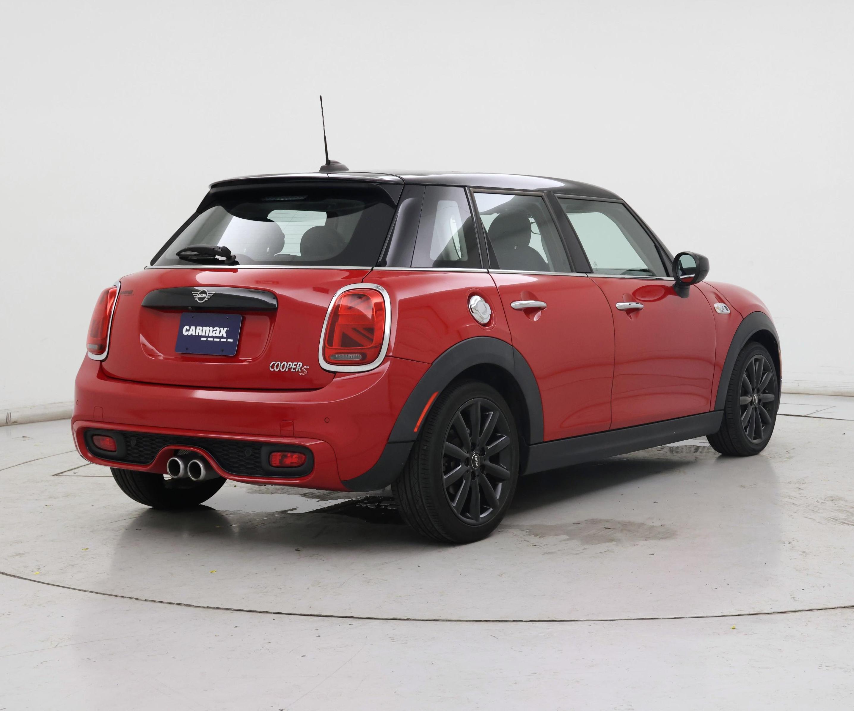 Thumbnail: 2021 MINI Cooper Hardtop - 8