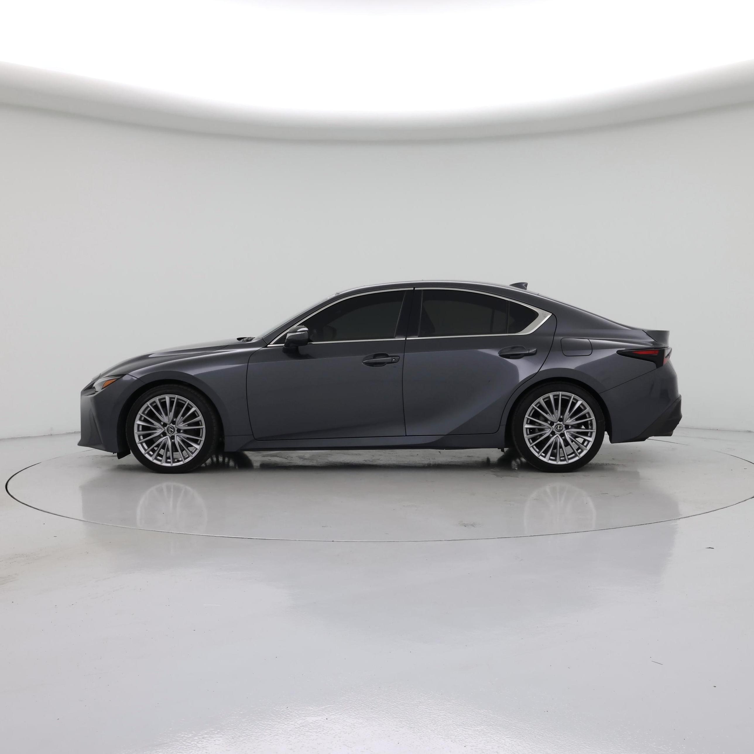 Thumbnail: 2025 Lexus IS - 3