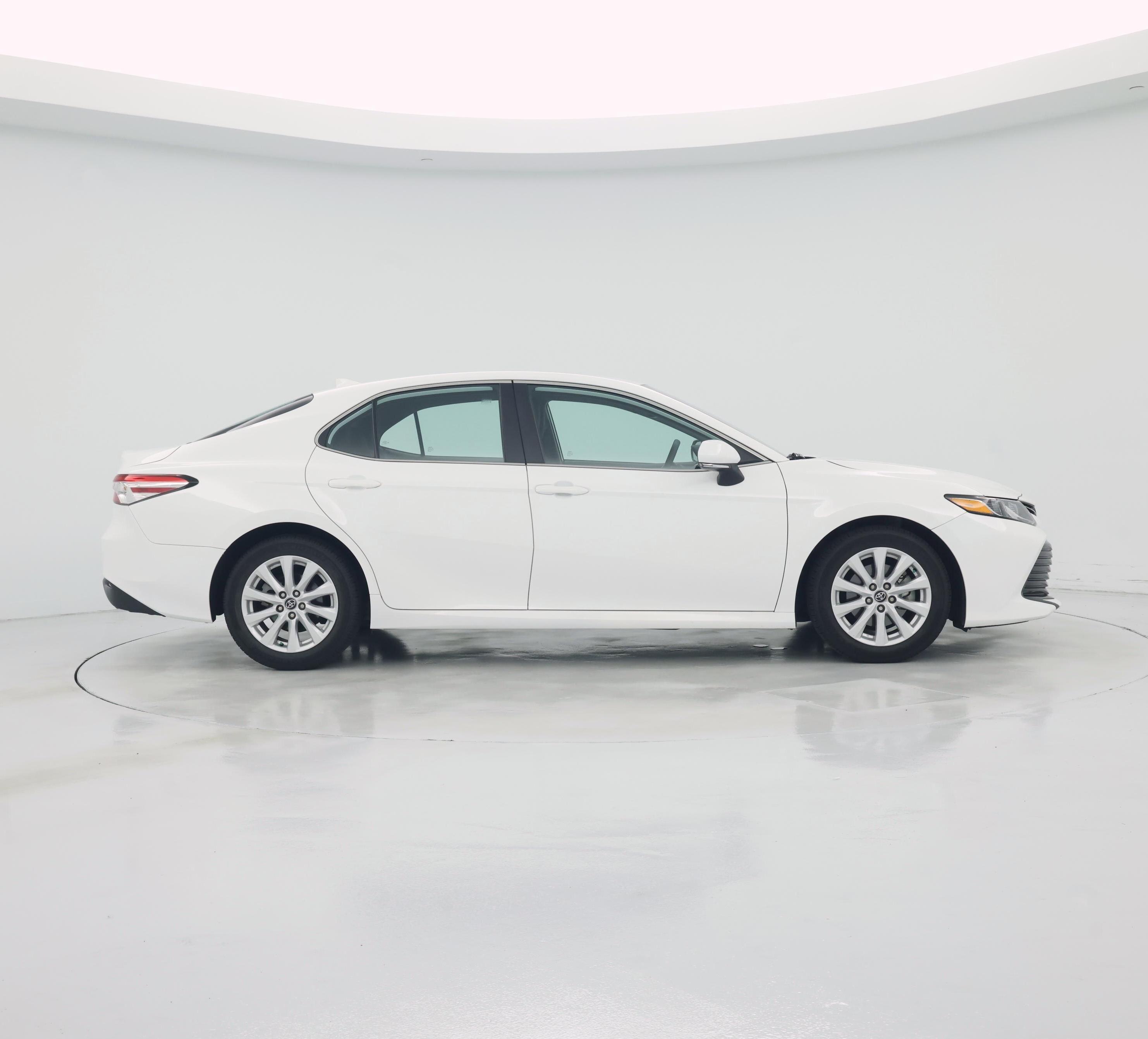 Thumbnail: 2020 Toyota Camry - 7