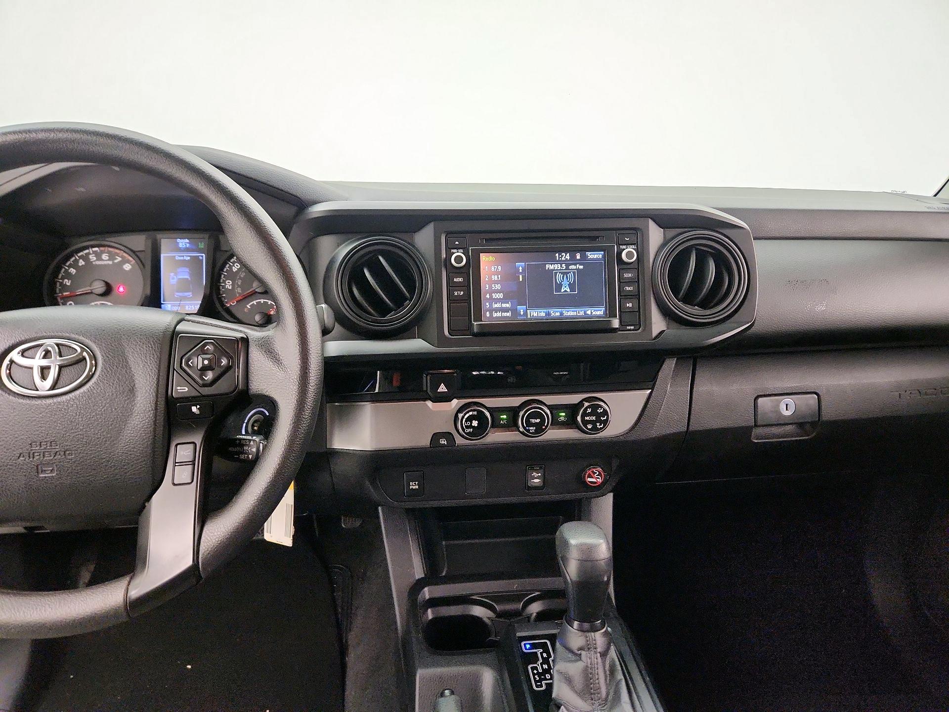 Thumbnail: 2018 Toyota Tacoma - 9