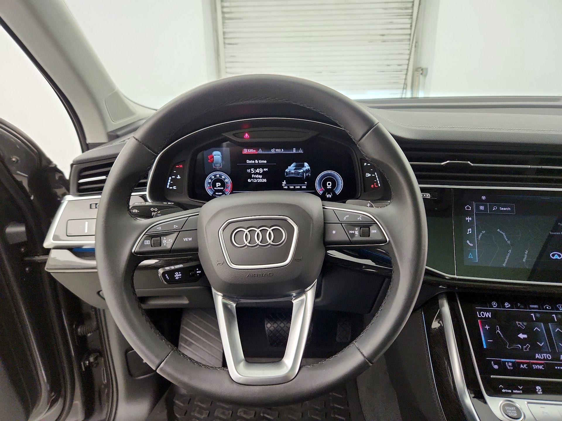 Thumbnail: 2023 Audi Q7 - 10