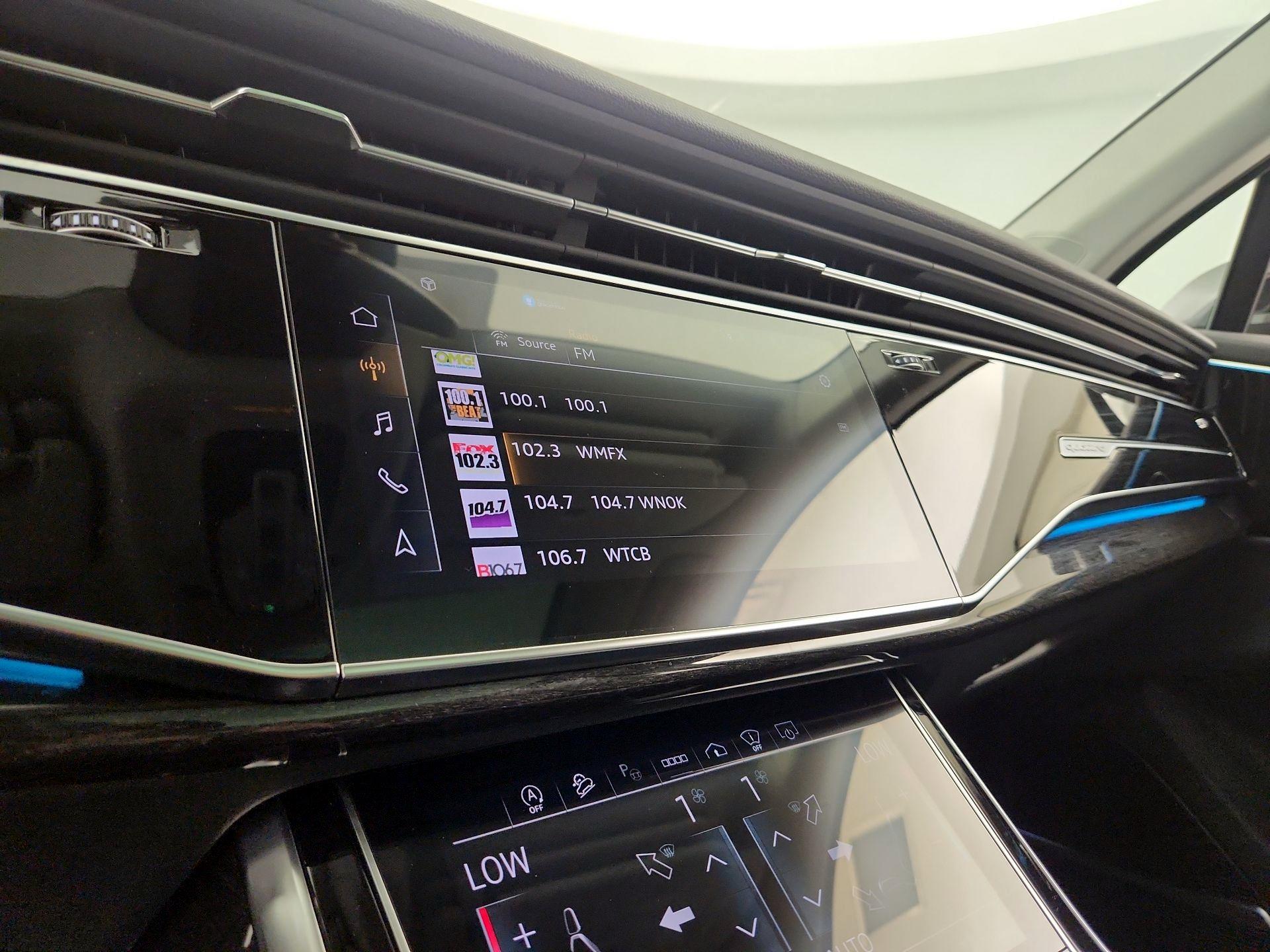 Thumbnail: 2023 Audi Q7 - 16