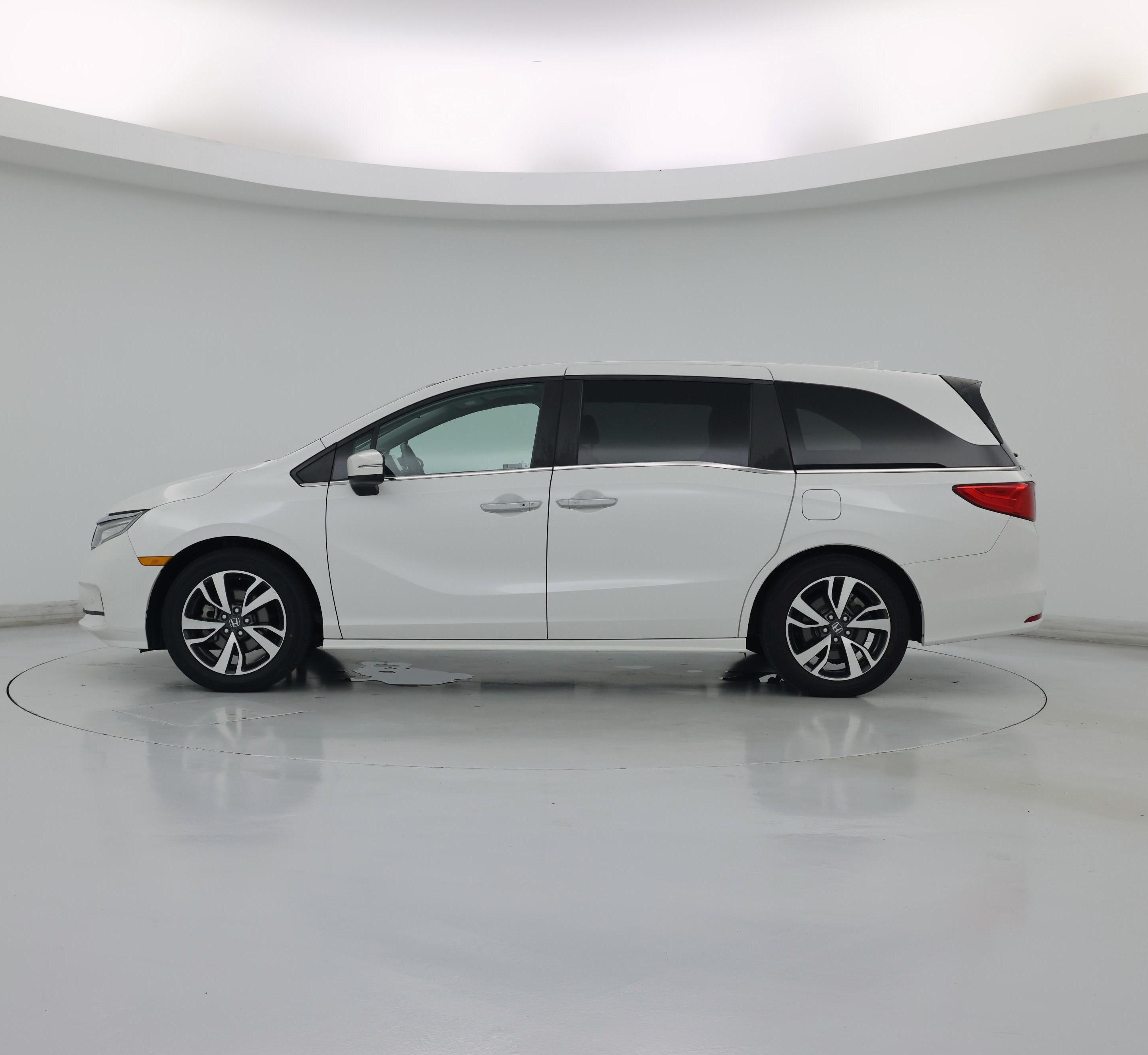 Thumbnail: 2021 Honda Odyssey - 3