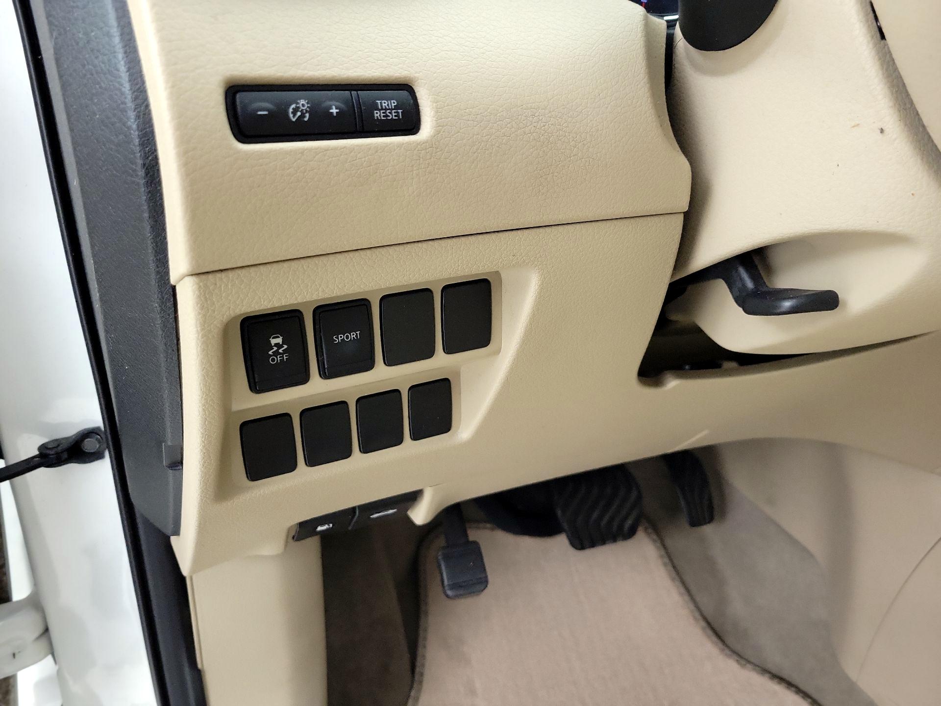 Thumbnail: 2014 Nissan Rogue - 13