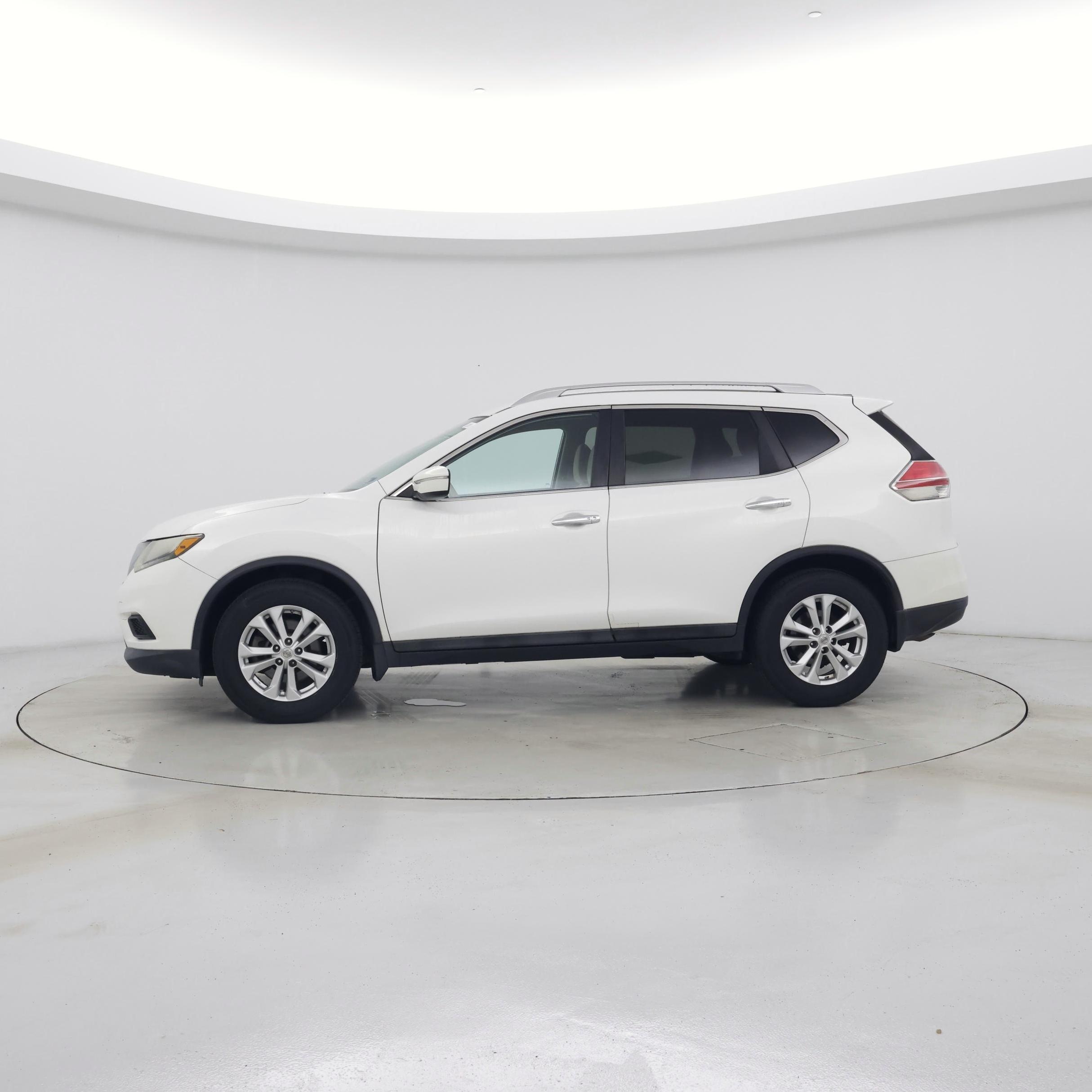 Thumbnail: 2014 Nissan Rogue - 3
