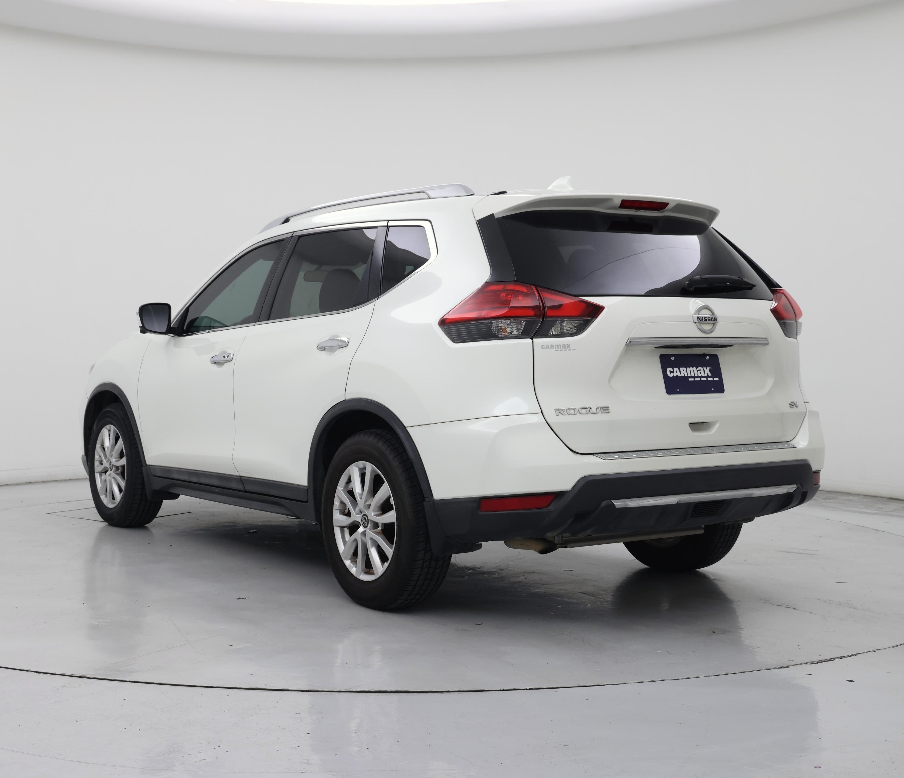 Thumbnail: 2017 Nissan Rogue - 2