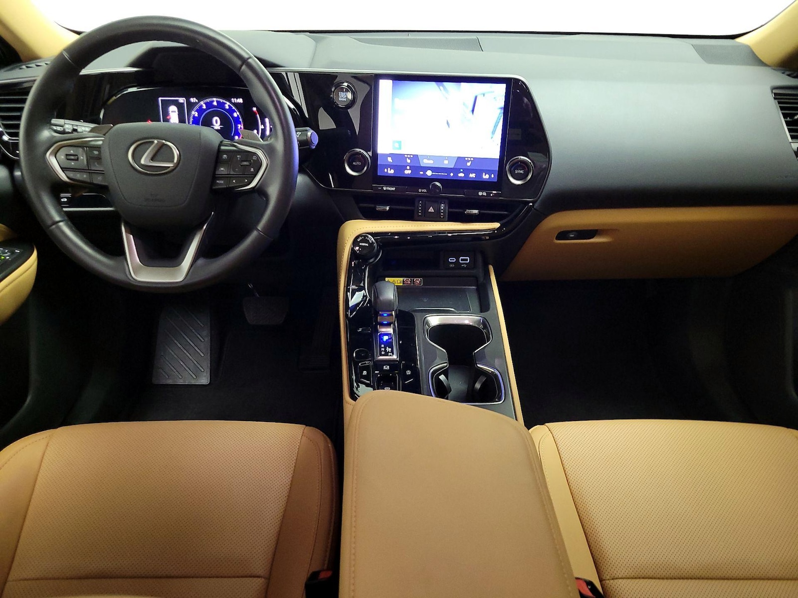 2025 Lexus NX 250 - Photo 10