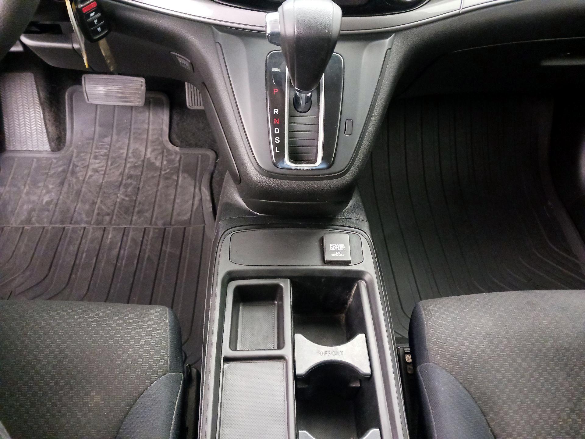 Thumbnail: 2015 Honda CR-V - 17