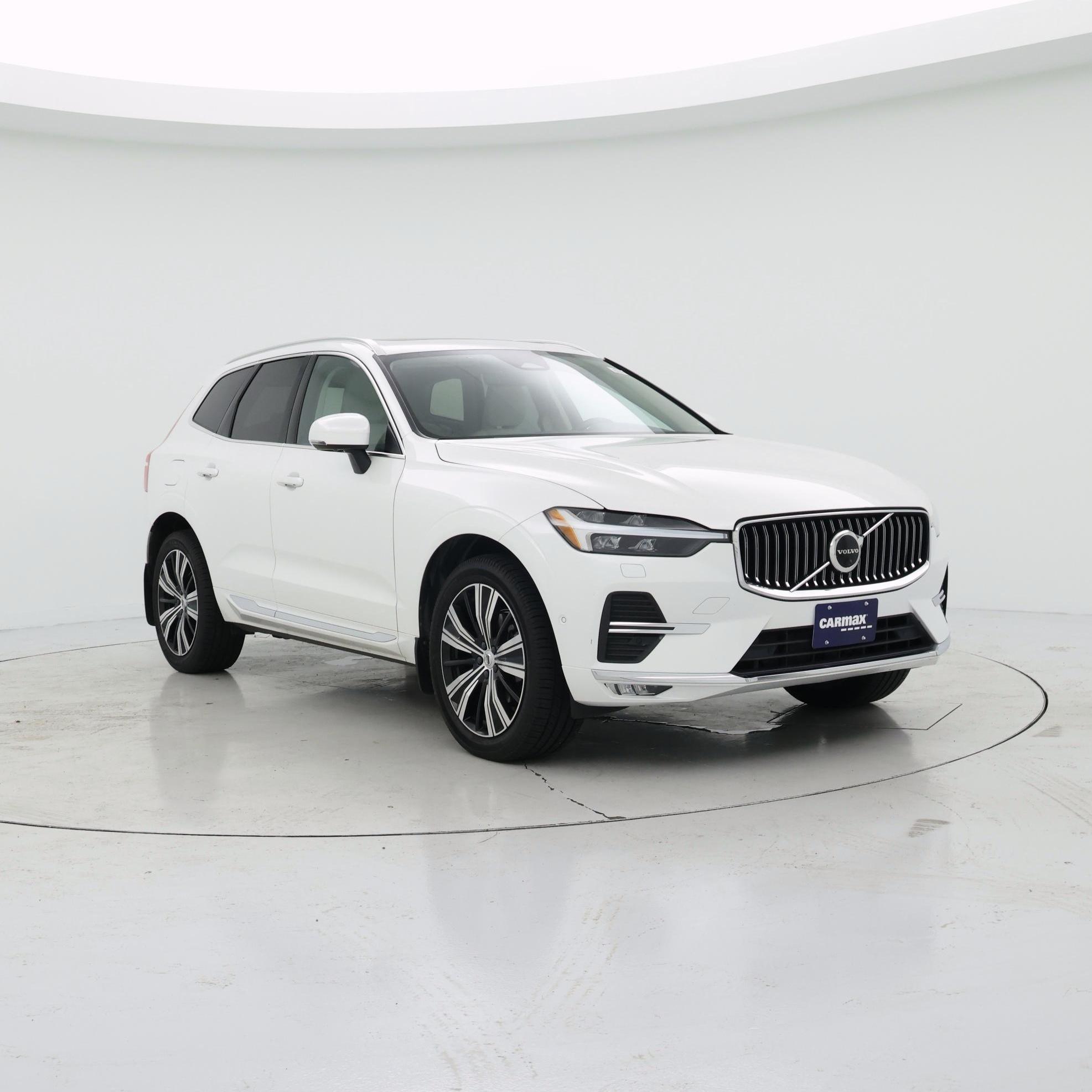  2023 Volvo XC60 B5 Plus Bright Theme AWD   