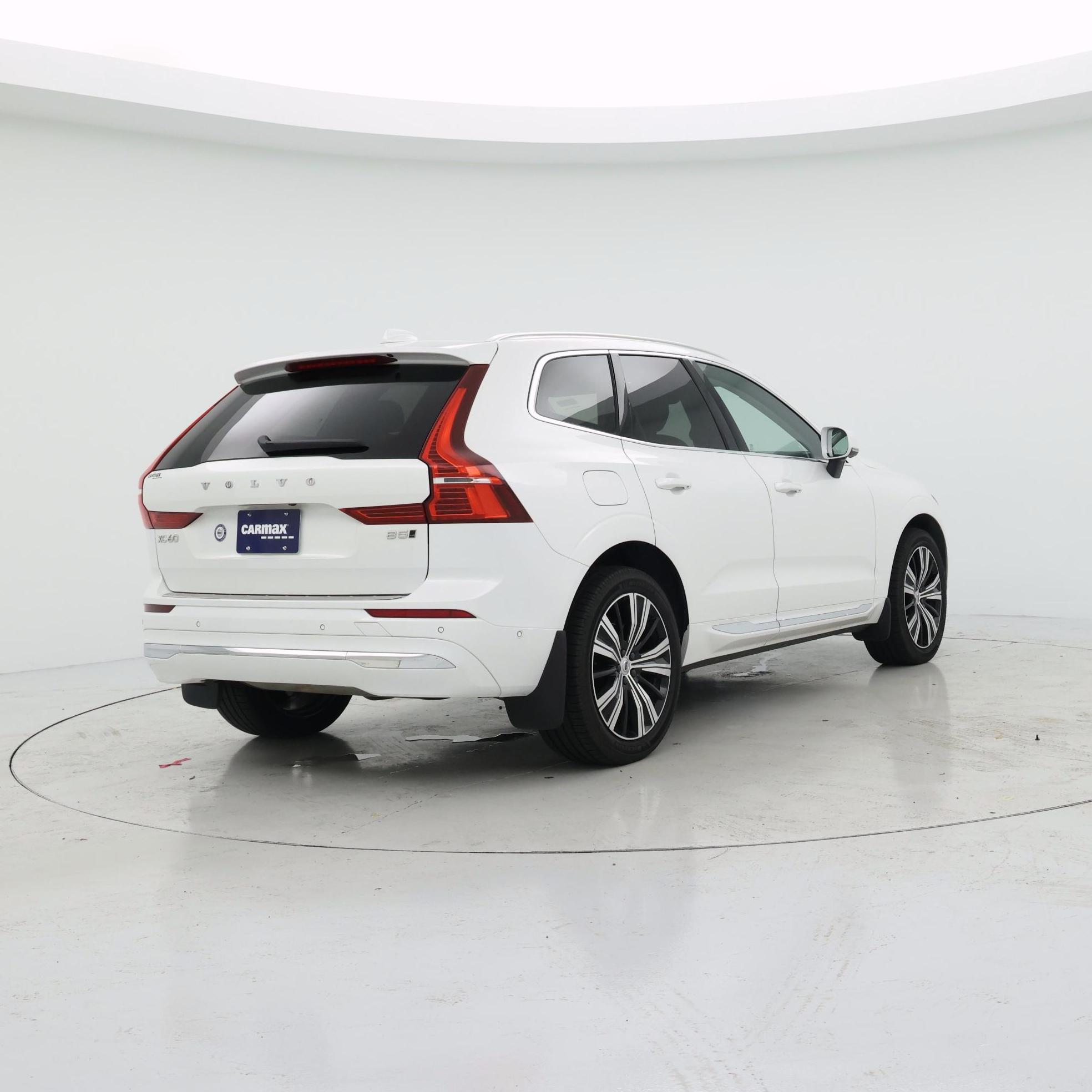 Thumbnail: 2023 Volvo XC60 - 8