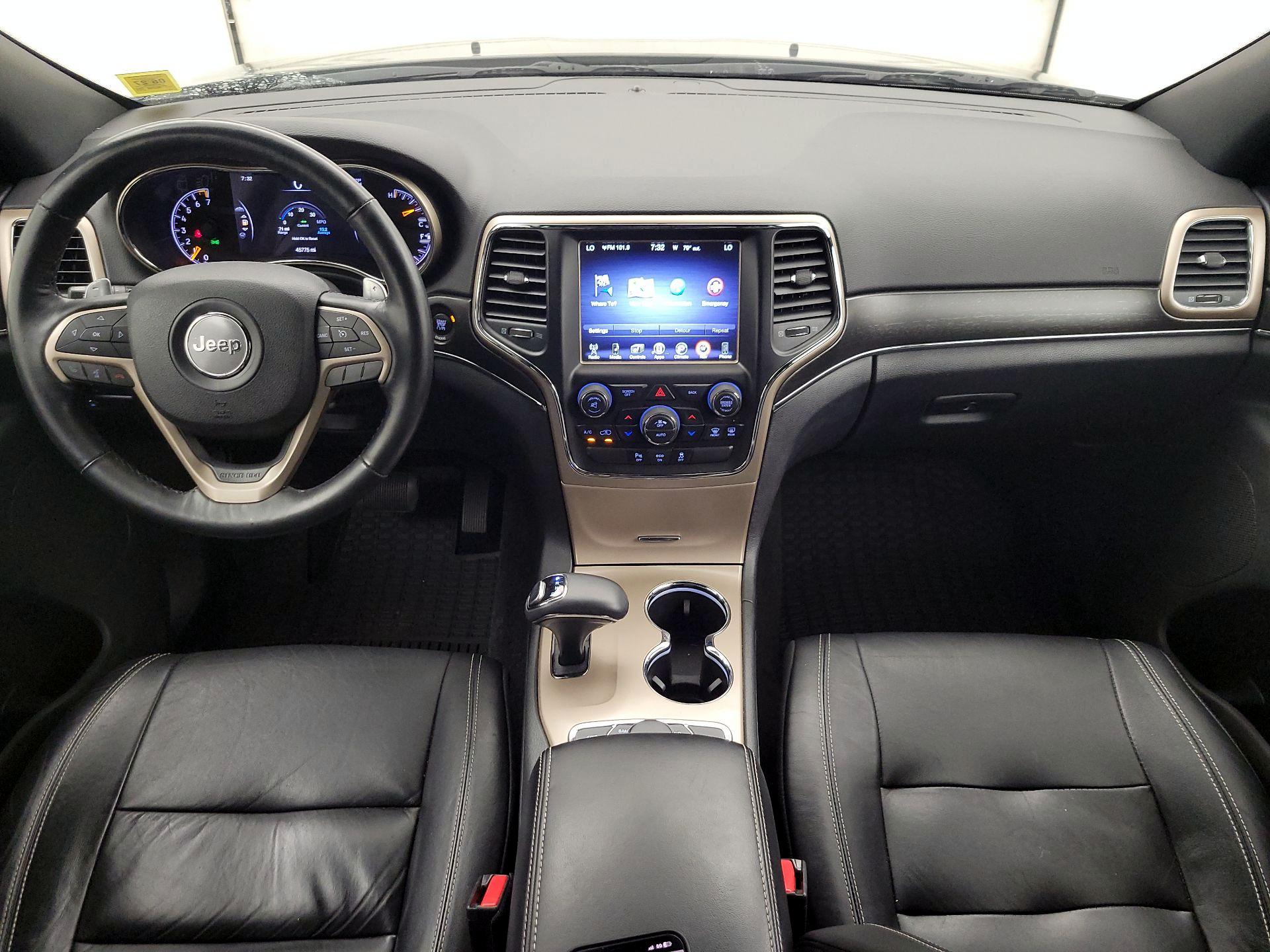 Thumbnail: 2015 Jeep Grand Cherokee - 9