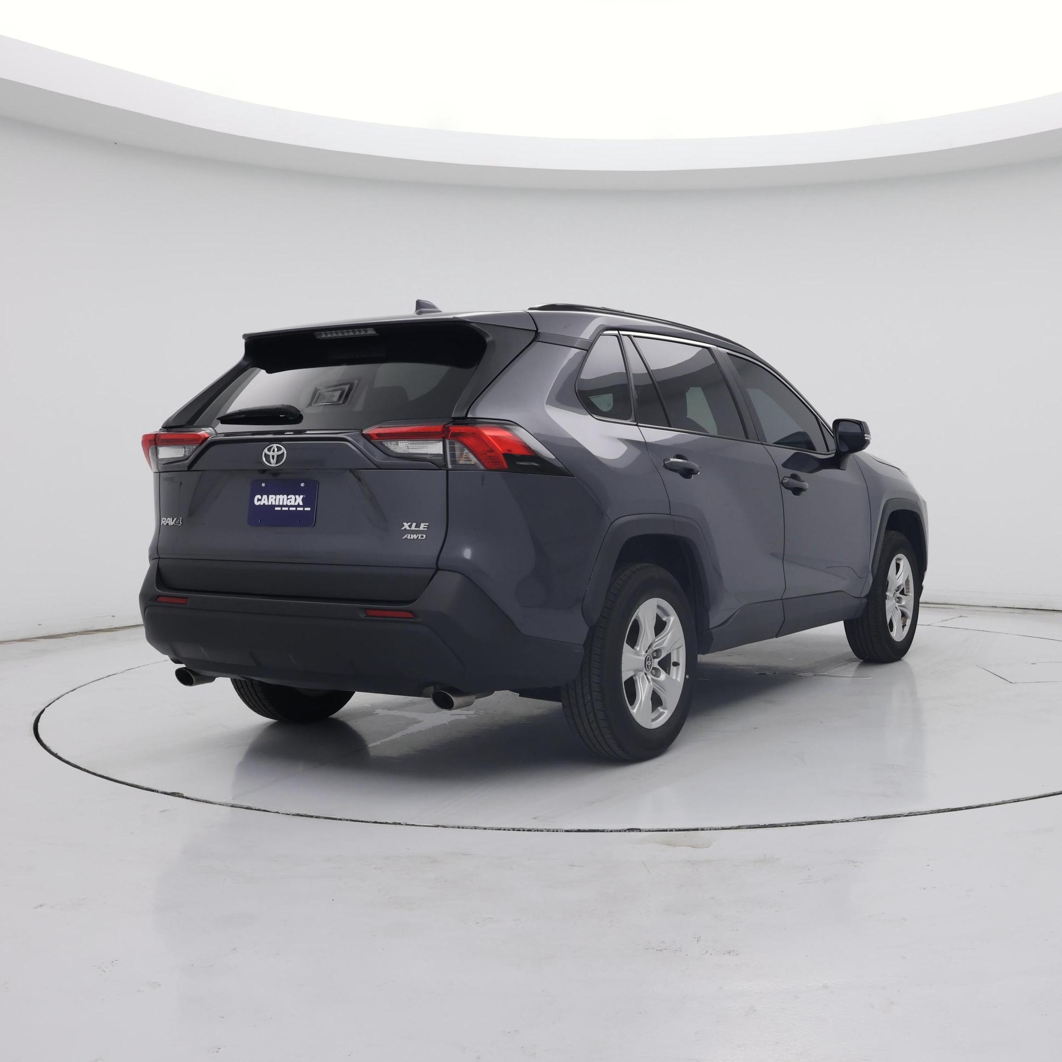 Thumbnail: 2021 Toyota RAV4 - 8