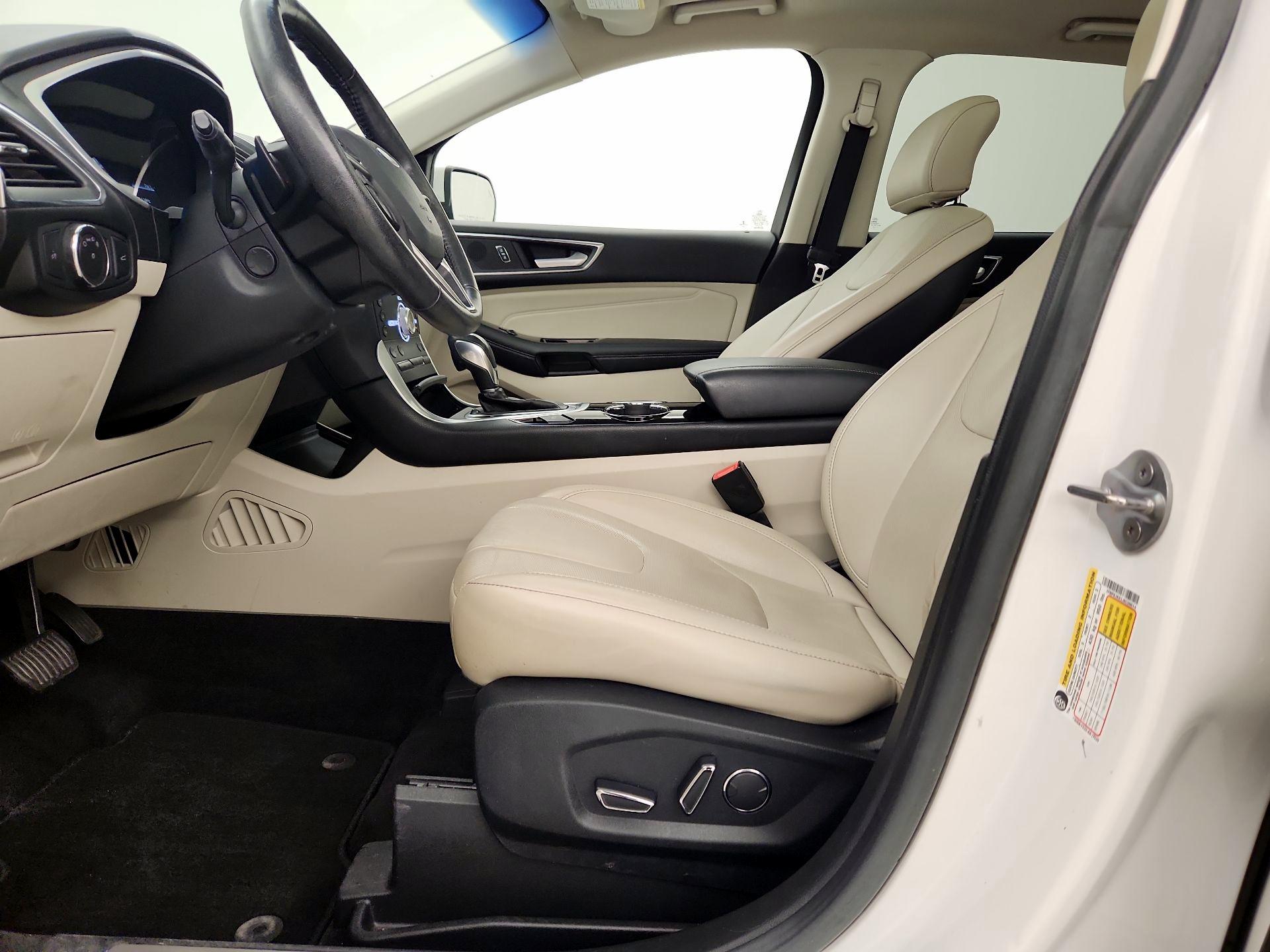 Thumbnail: 2018 Ford Edge - 11