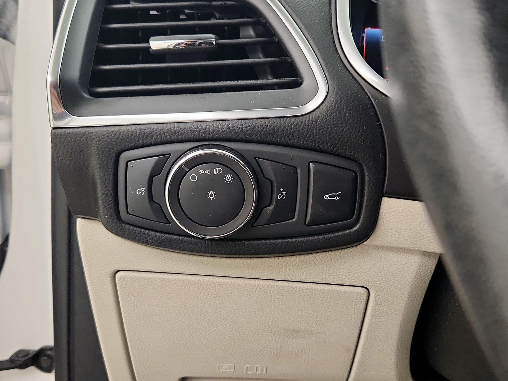 Thumbnail: 2018 Ford Edge - 13