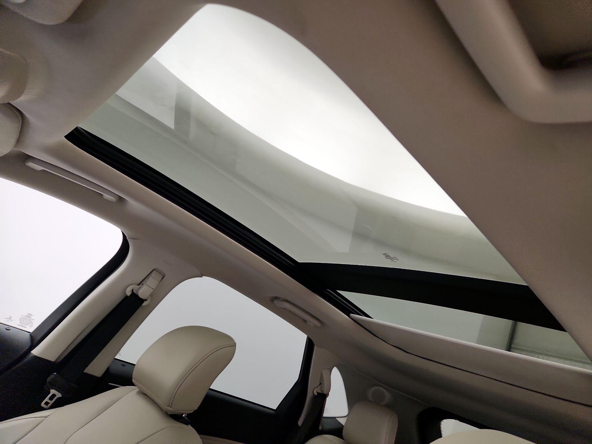 Thumbnail: 2018 Ford Edge - 20