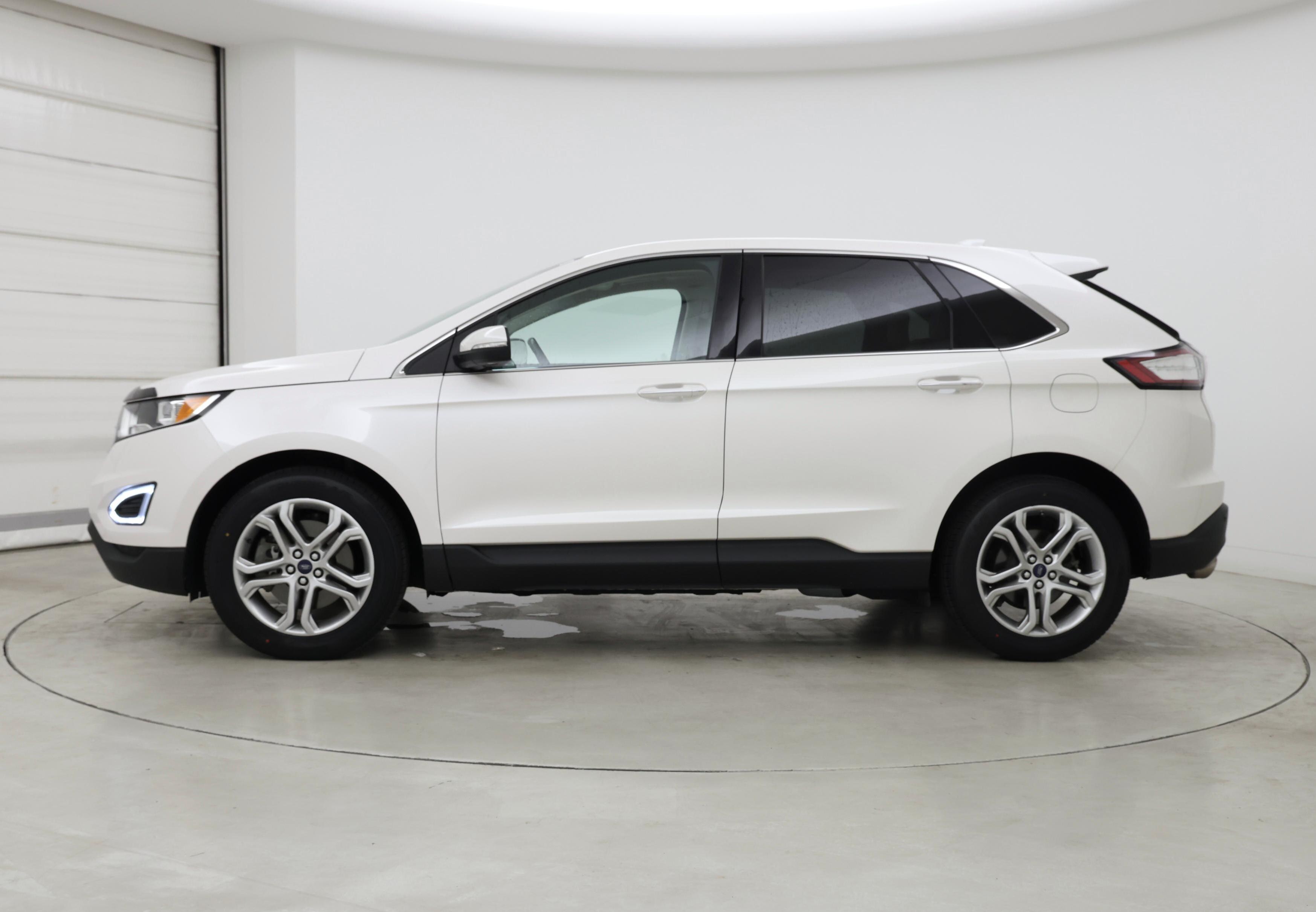 Thumbnail: 2018 Ford Edge - 3