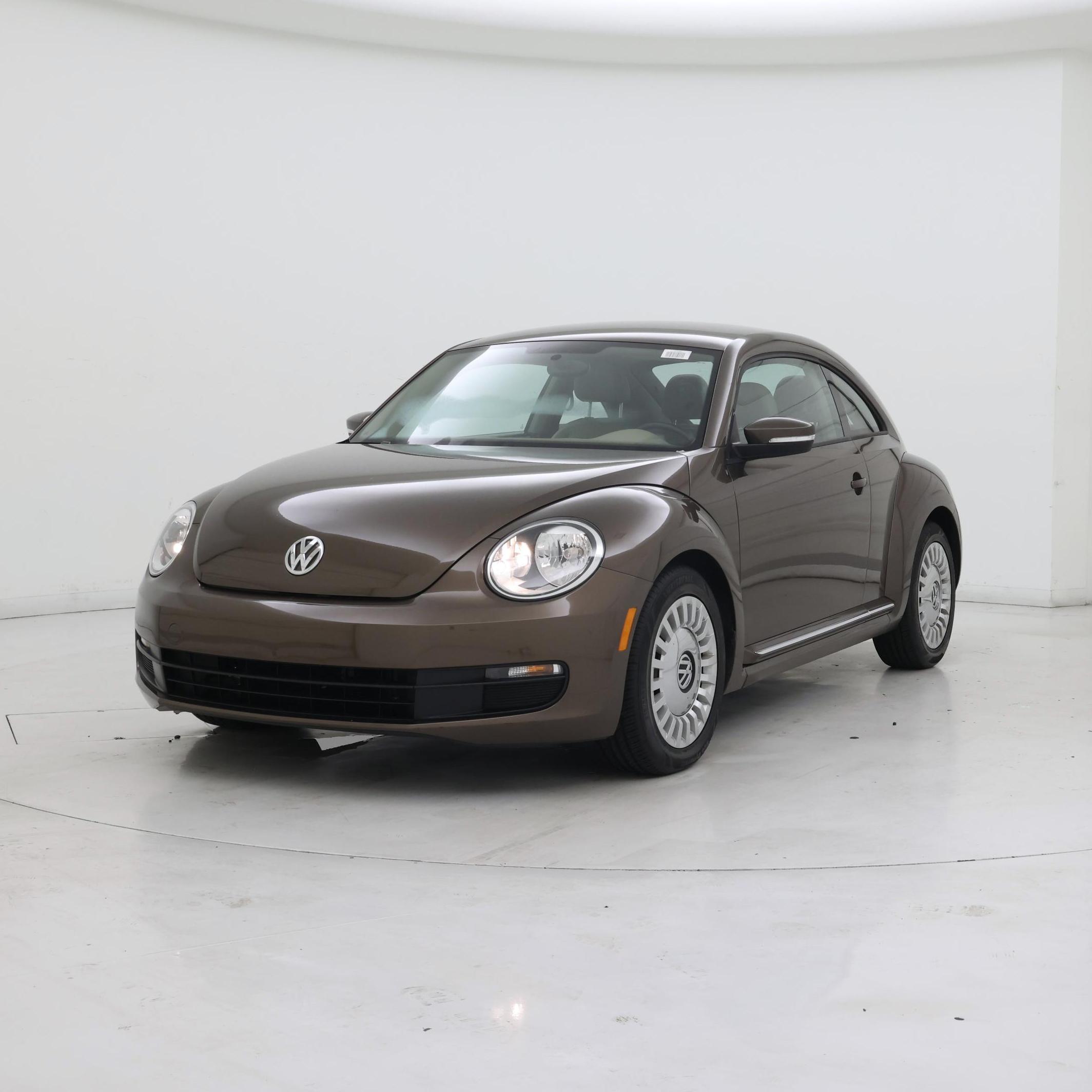 Thumbnail: 2014 Volkswagen Beetle - 4