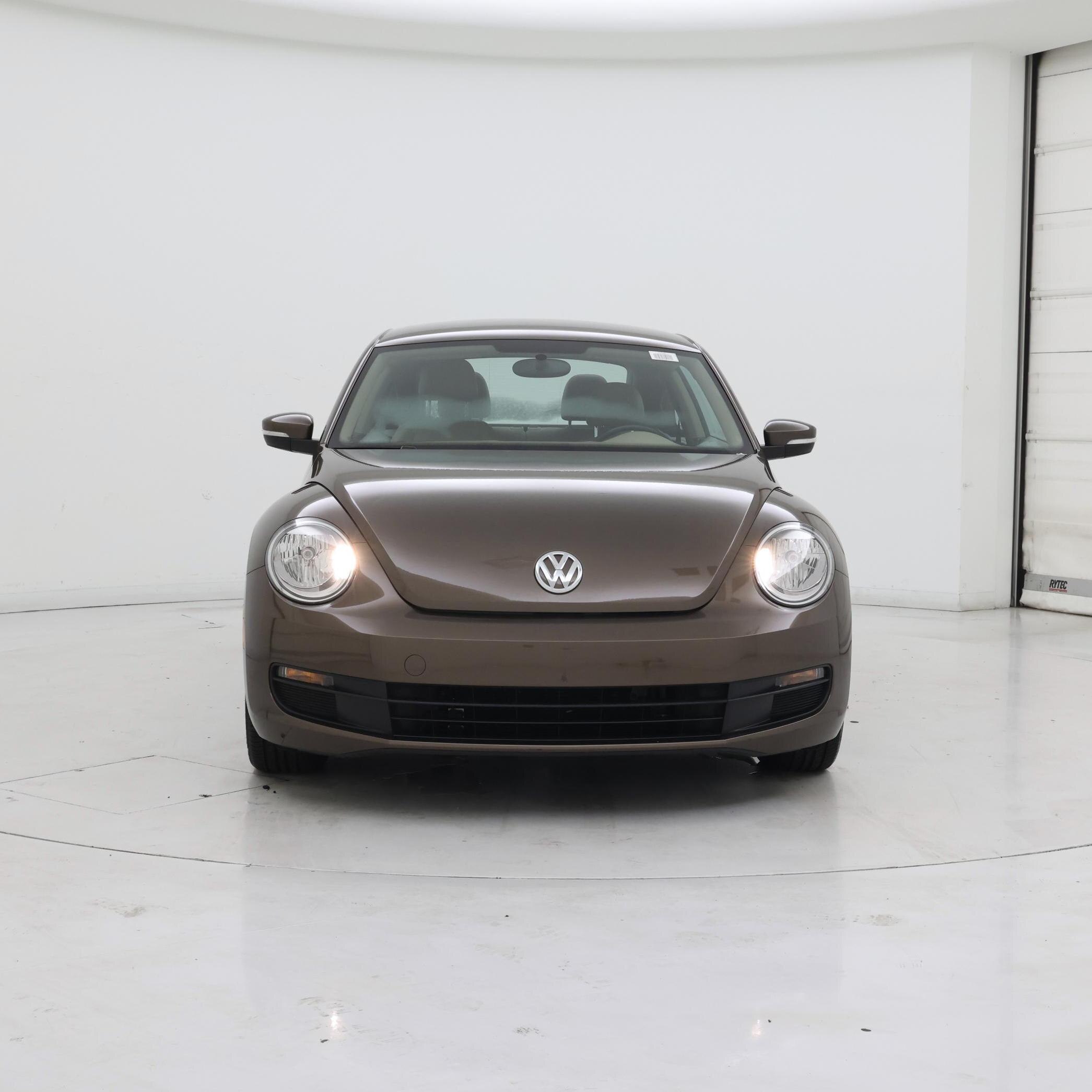 Thumbnail: 2014 Volkswagen Beetle - 5
