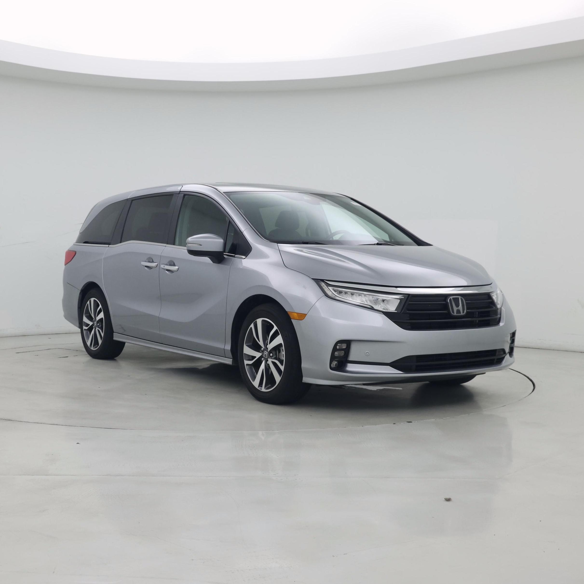 Silver 2024 Honda Odyssey Touring FWD Minivan Front-Wheel Drive Automatic