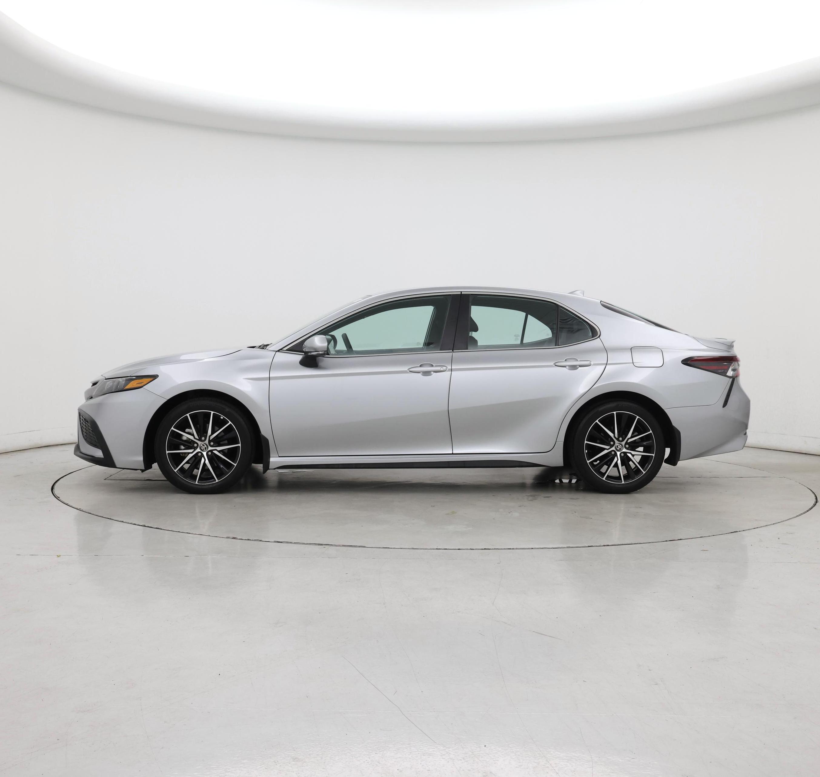Thumbnail: 2024 Toyota Camry - 3