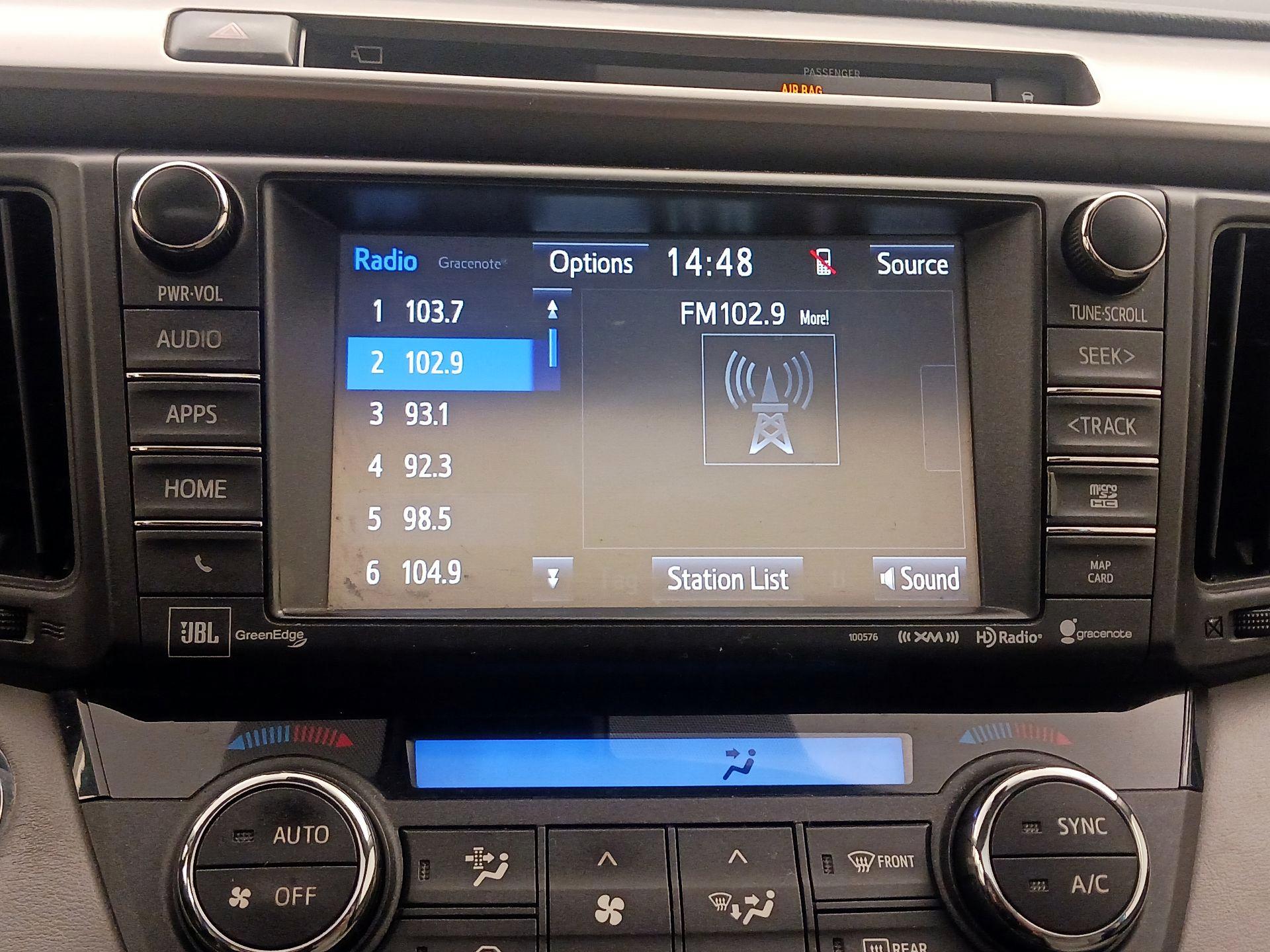 Thumbnail: 2016 Toyota RAV4 - 14