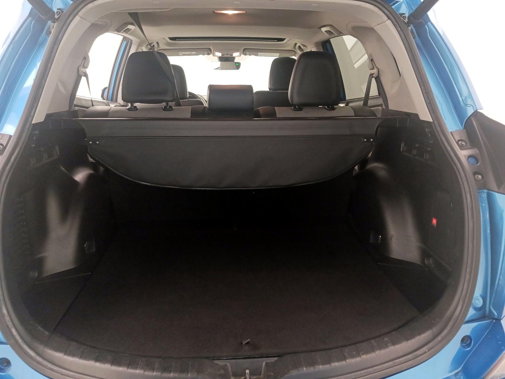 Thumbnail: 2016 Toyota RAV4 - 20