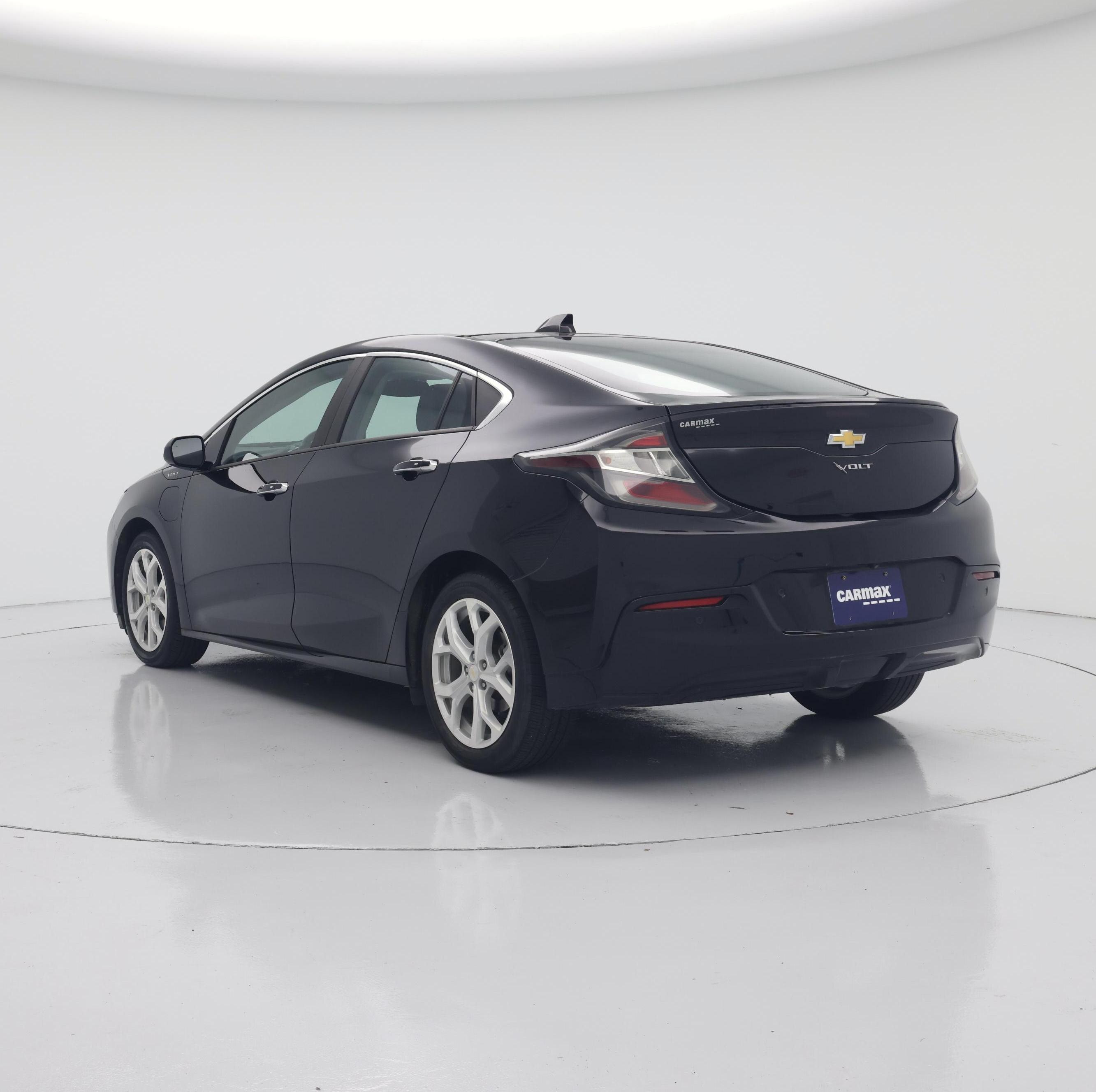 Thumbnail: 2018 Chevrolet Volt - 2