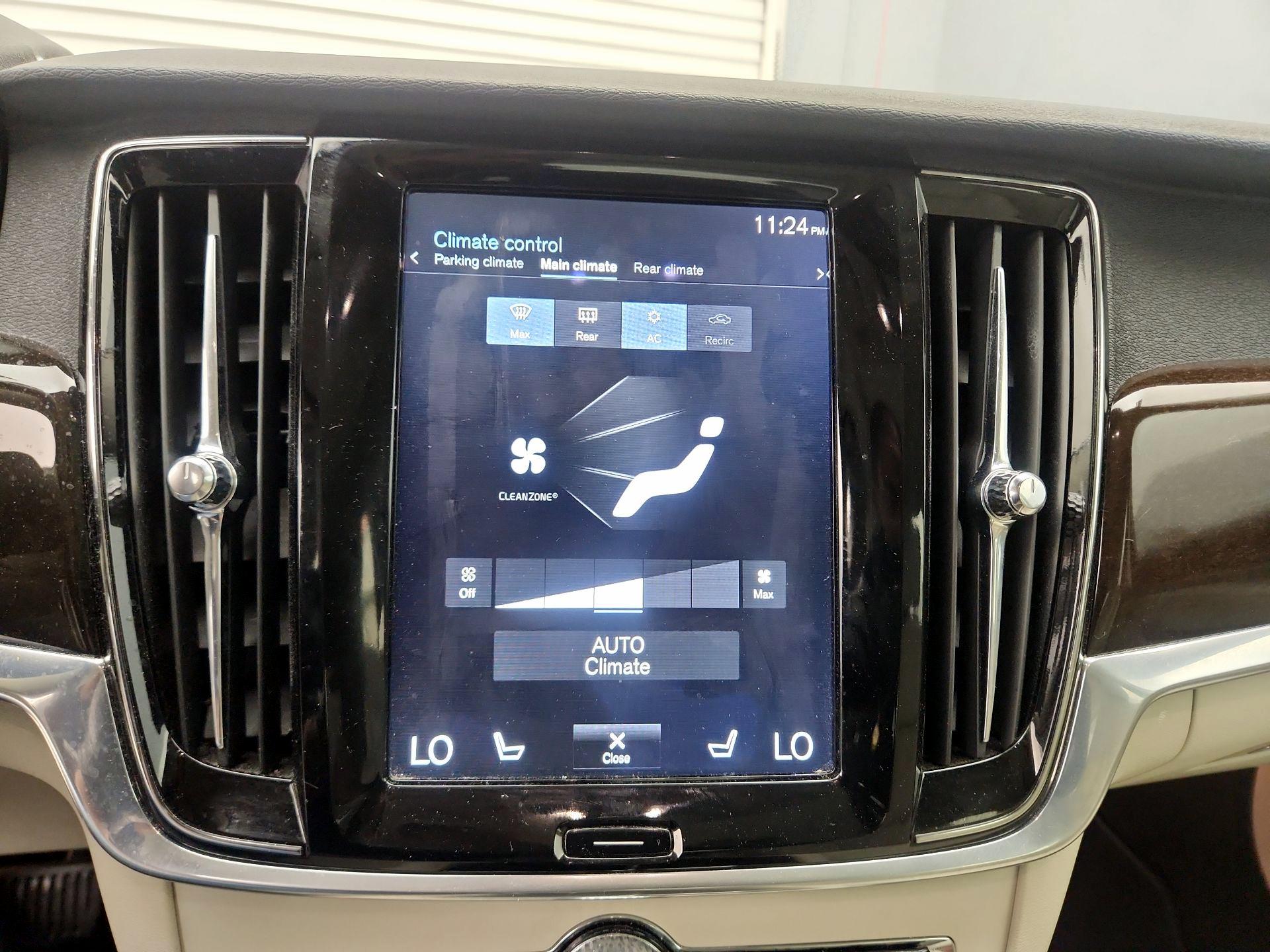 Thumbnail: 2018 Volvo S90 - 17