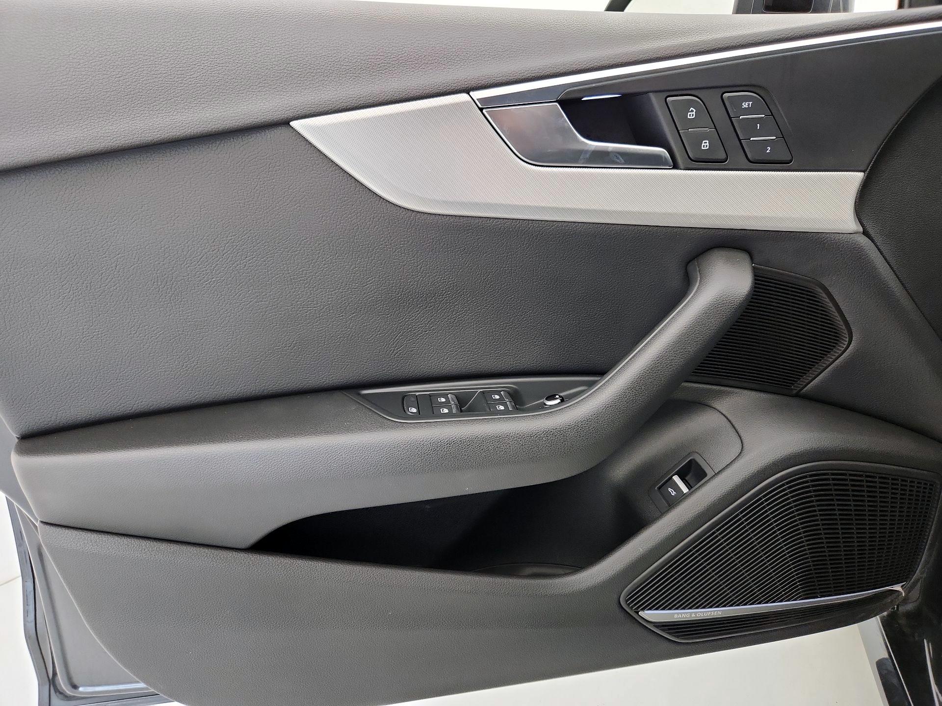 Thumbnail: 2017 Audi A4 - 12