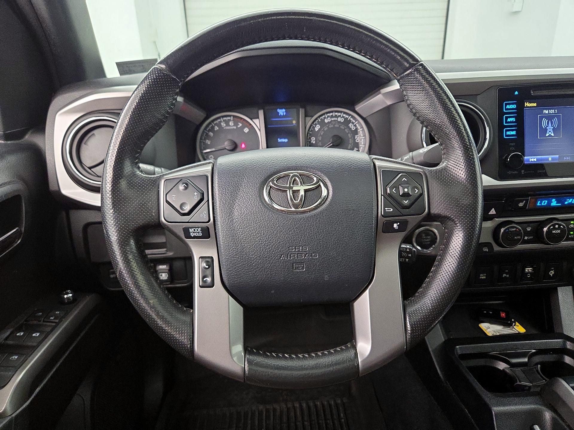 Thumbnail: 2017 Toyota Tacoma - 10