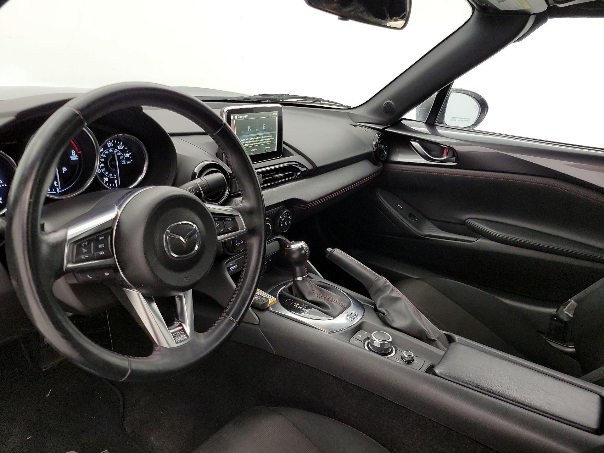 Thumbnail: 2017 Mazda MX-5 Miata - 11