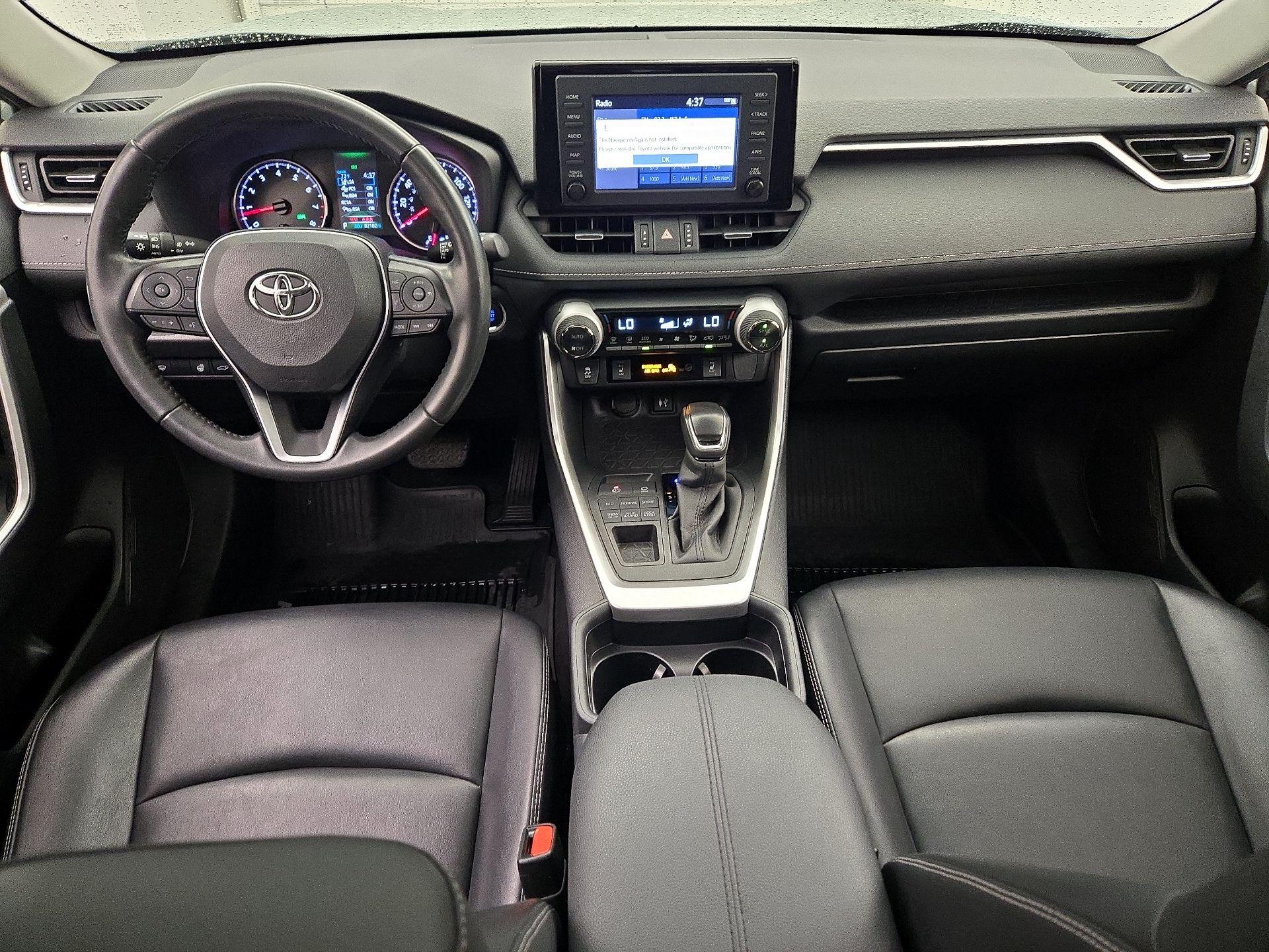Thumbnail: 2019 Toyota RAV4 - 9