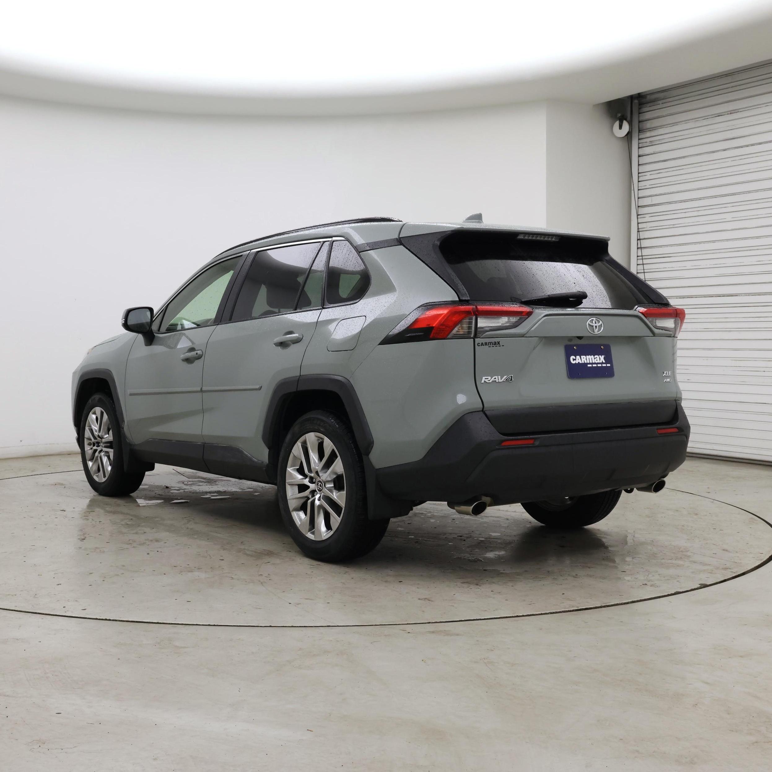 Thumbnail: 2019 Toyota RAV4 - 2